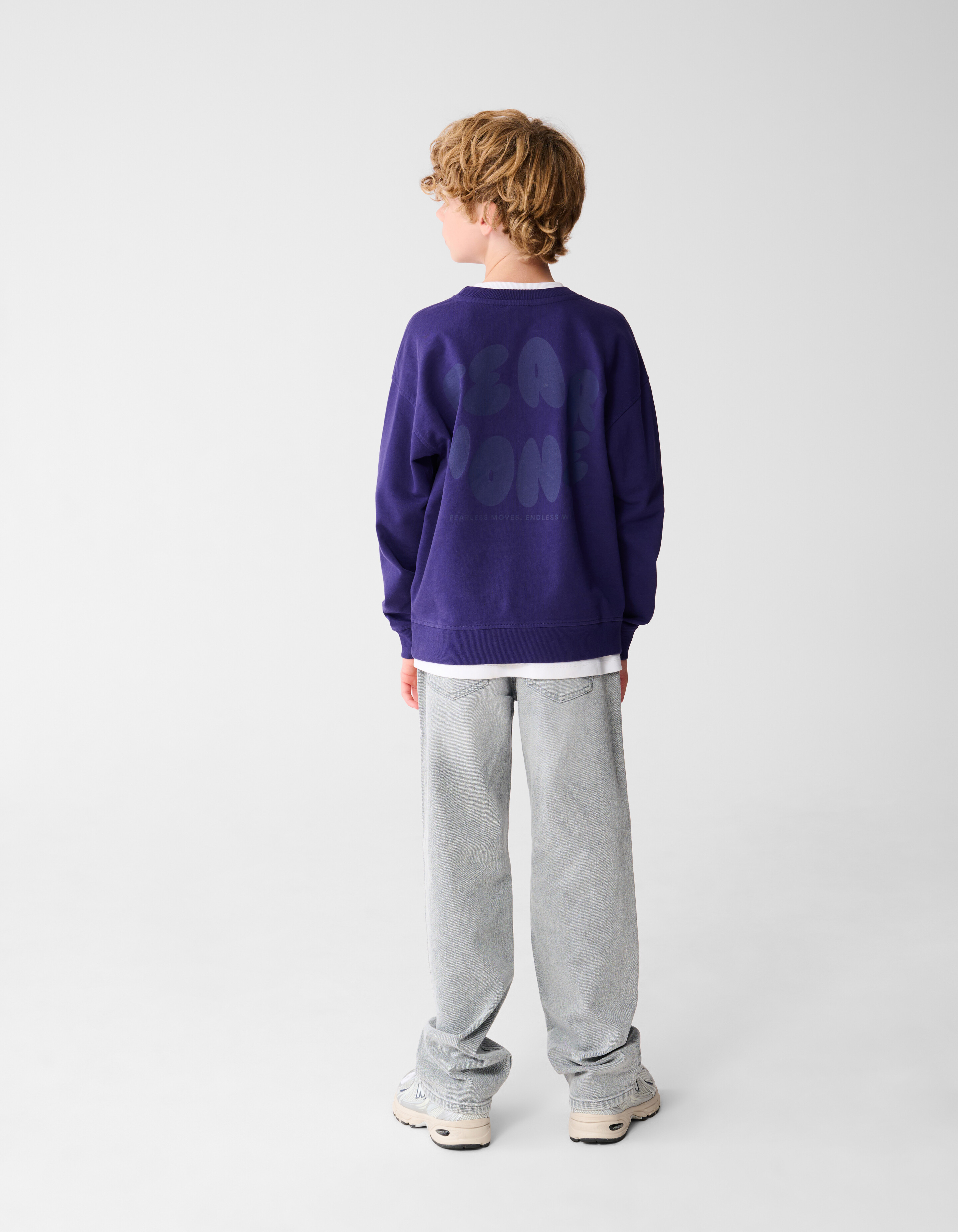 Fear None Artwork Sweater Paars SHOEBY BOYS