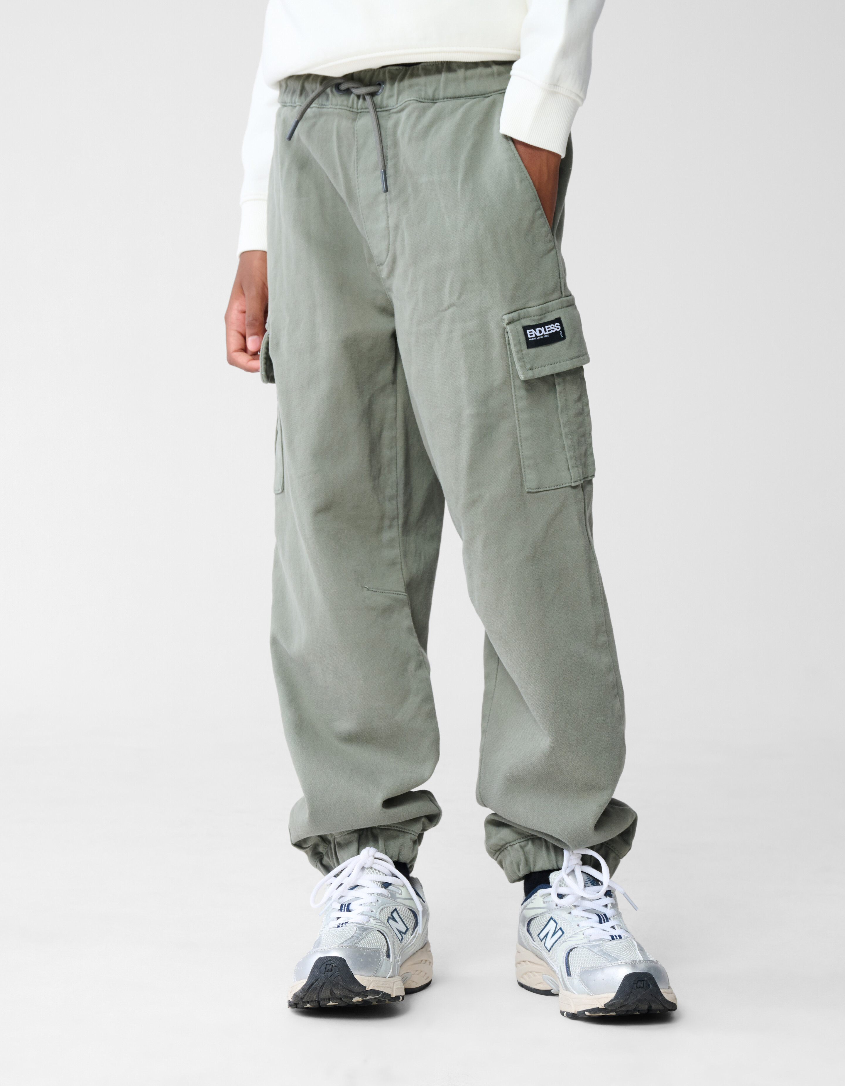 Loose Fit Jog Cargo Broek Khaki SHOEBY BOYS