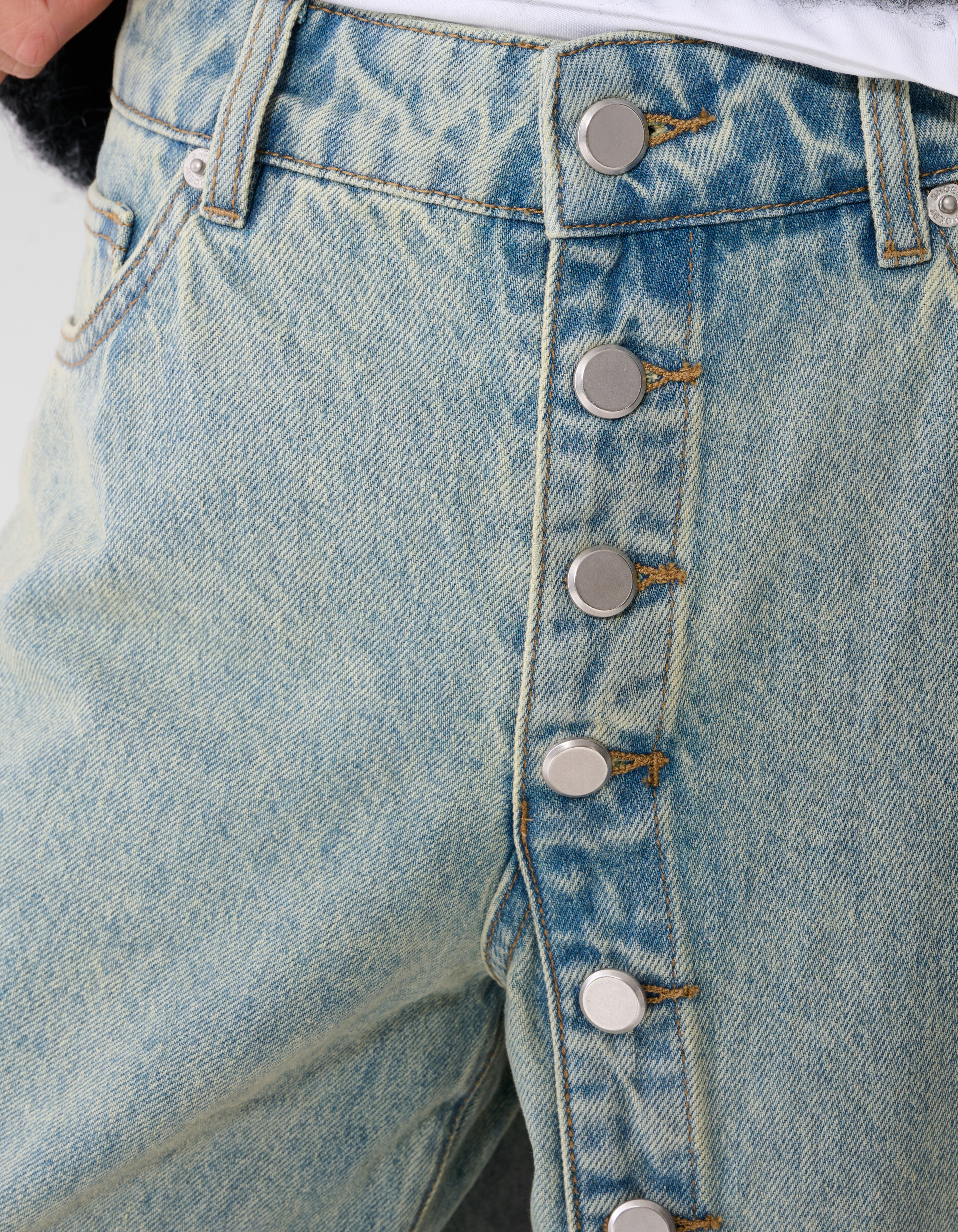 Wide Leg Fit Jeans Met Knoopsluiting Bleached SHOEBY WOMEN