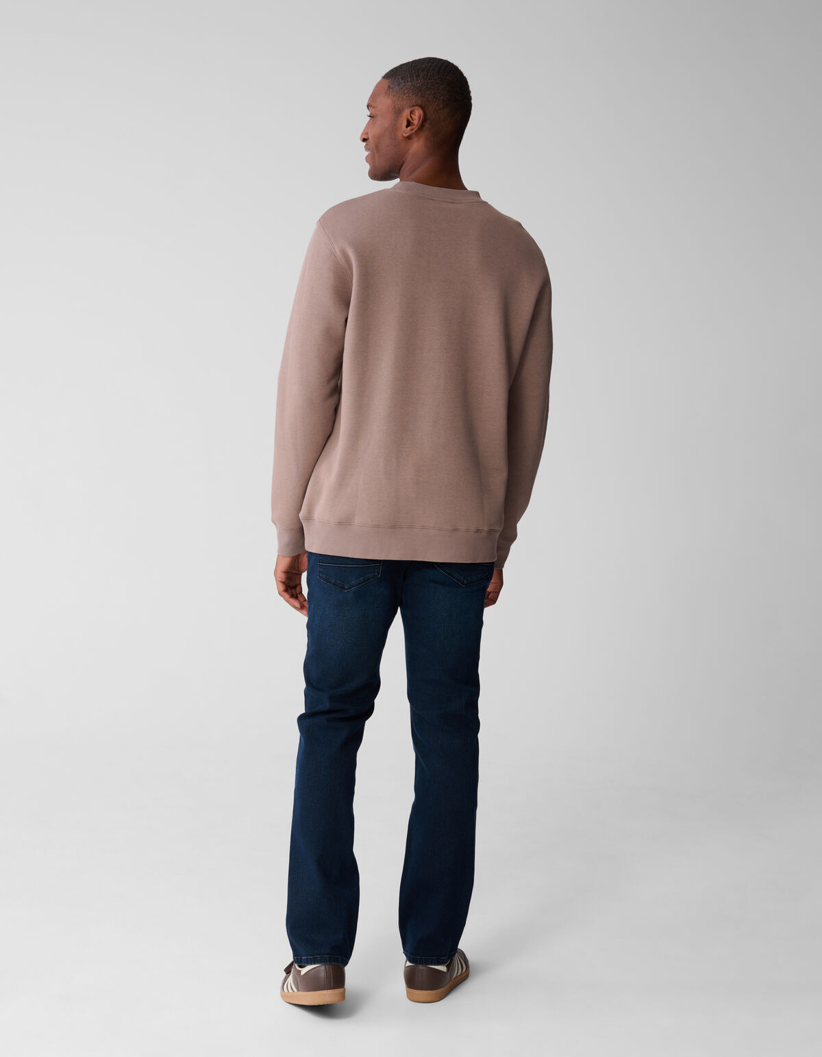 Badge Sweater Lichtbruin SHOEBY MEN