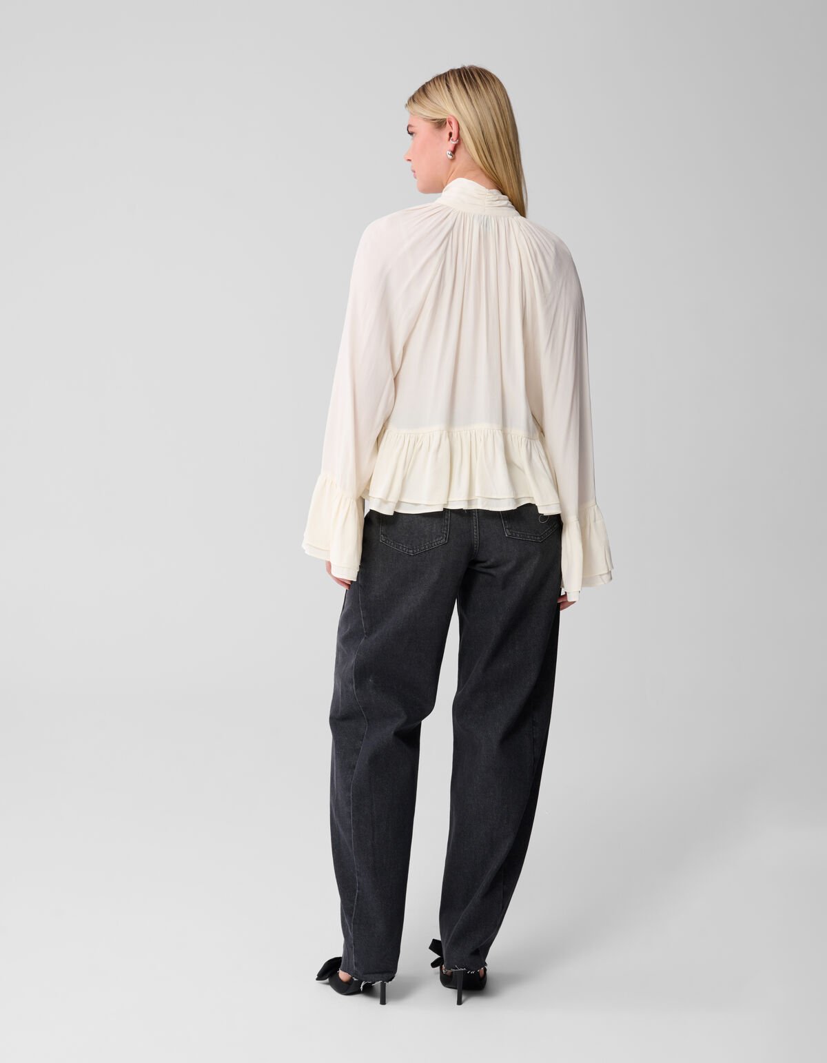 Volant Blouse Gebroken Wit SHOEBY WOMEN
