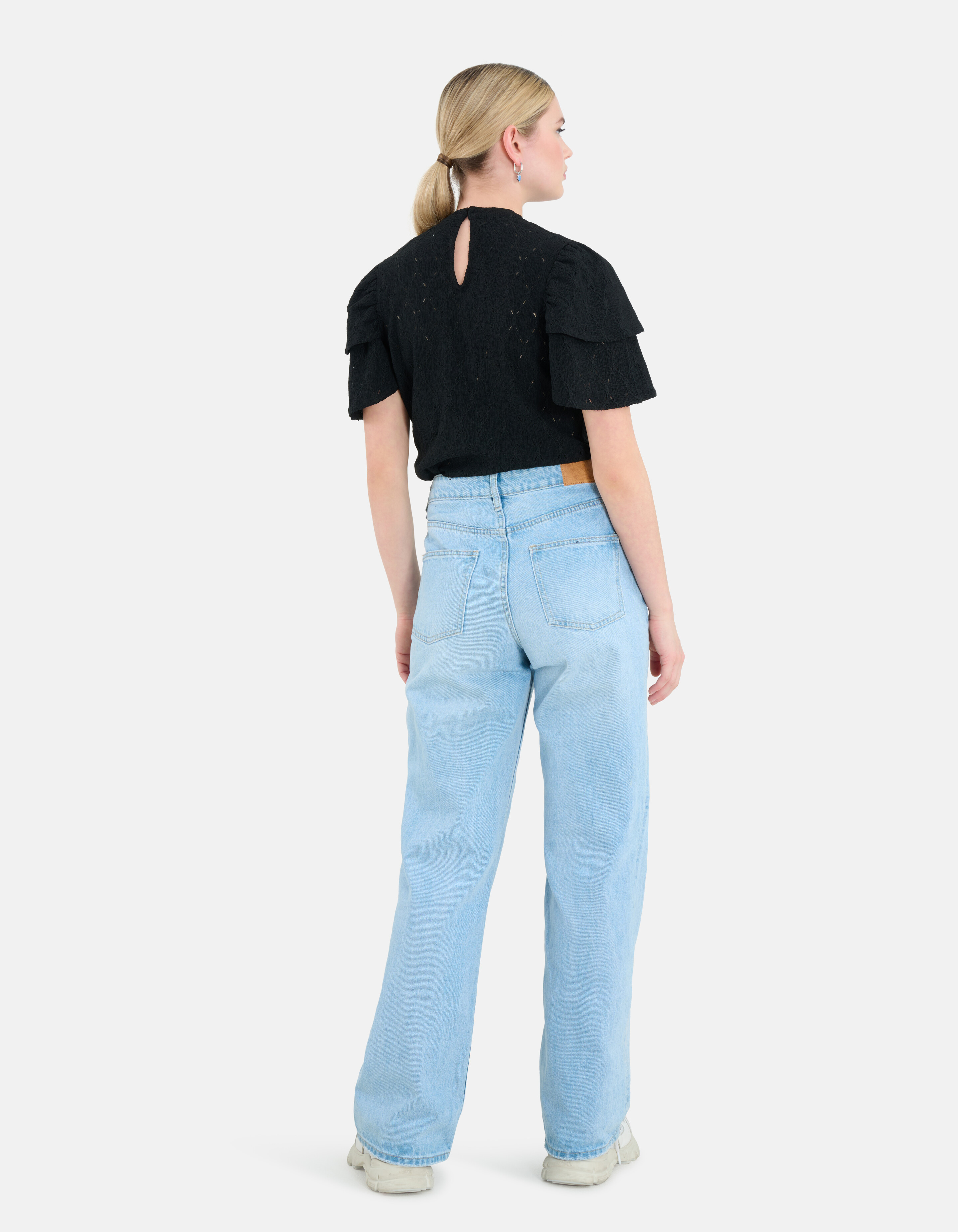 Ajour Ruffle Top Zwart SHOEBY WOMEN