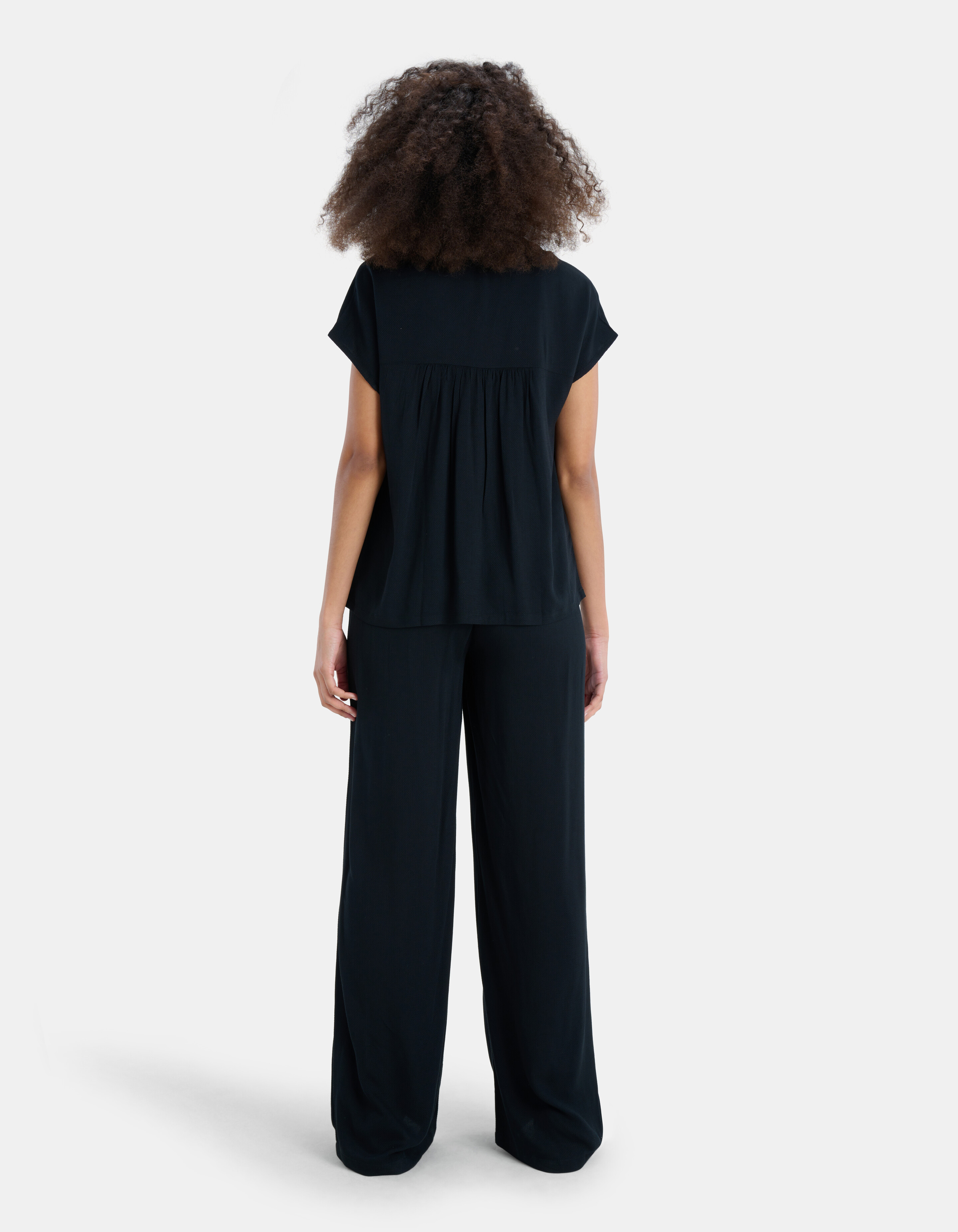 Jaccy Button Top EKSEPT