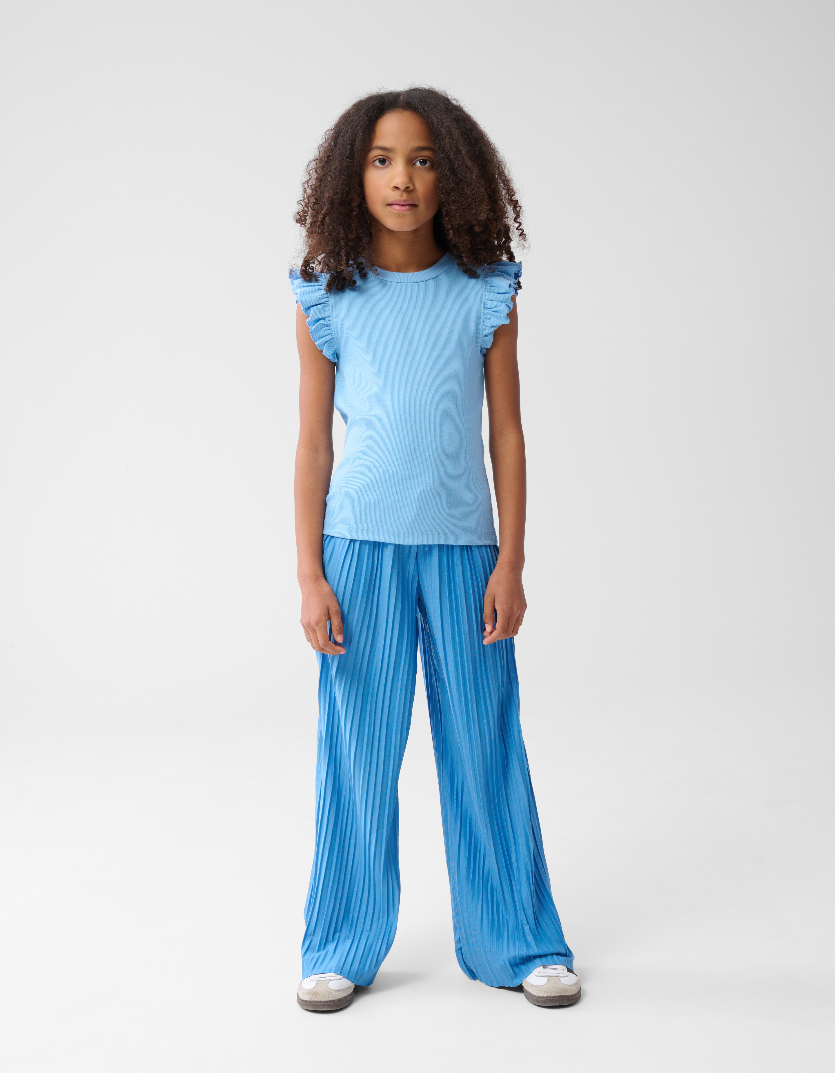 Ruffle Rib Top Blauw SHOEBY GIRLS