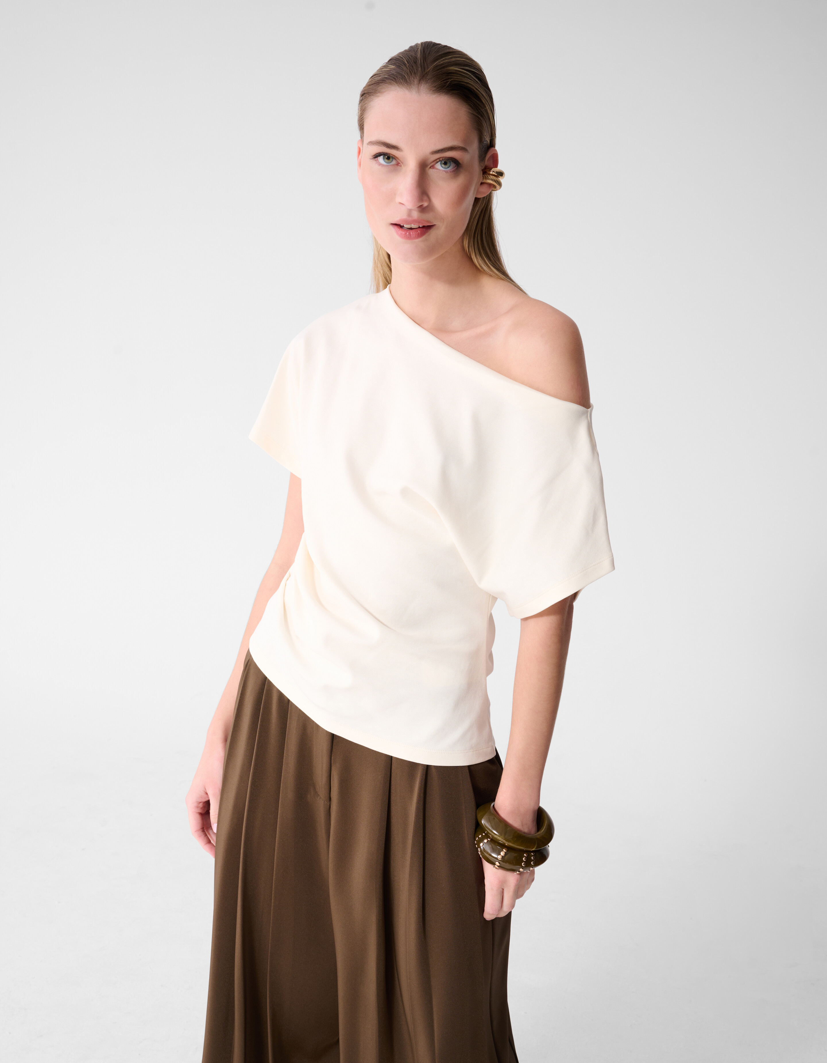 Pleated One Shoulder Top Gebroken Wit By Fred SHOEBY WOMEN