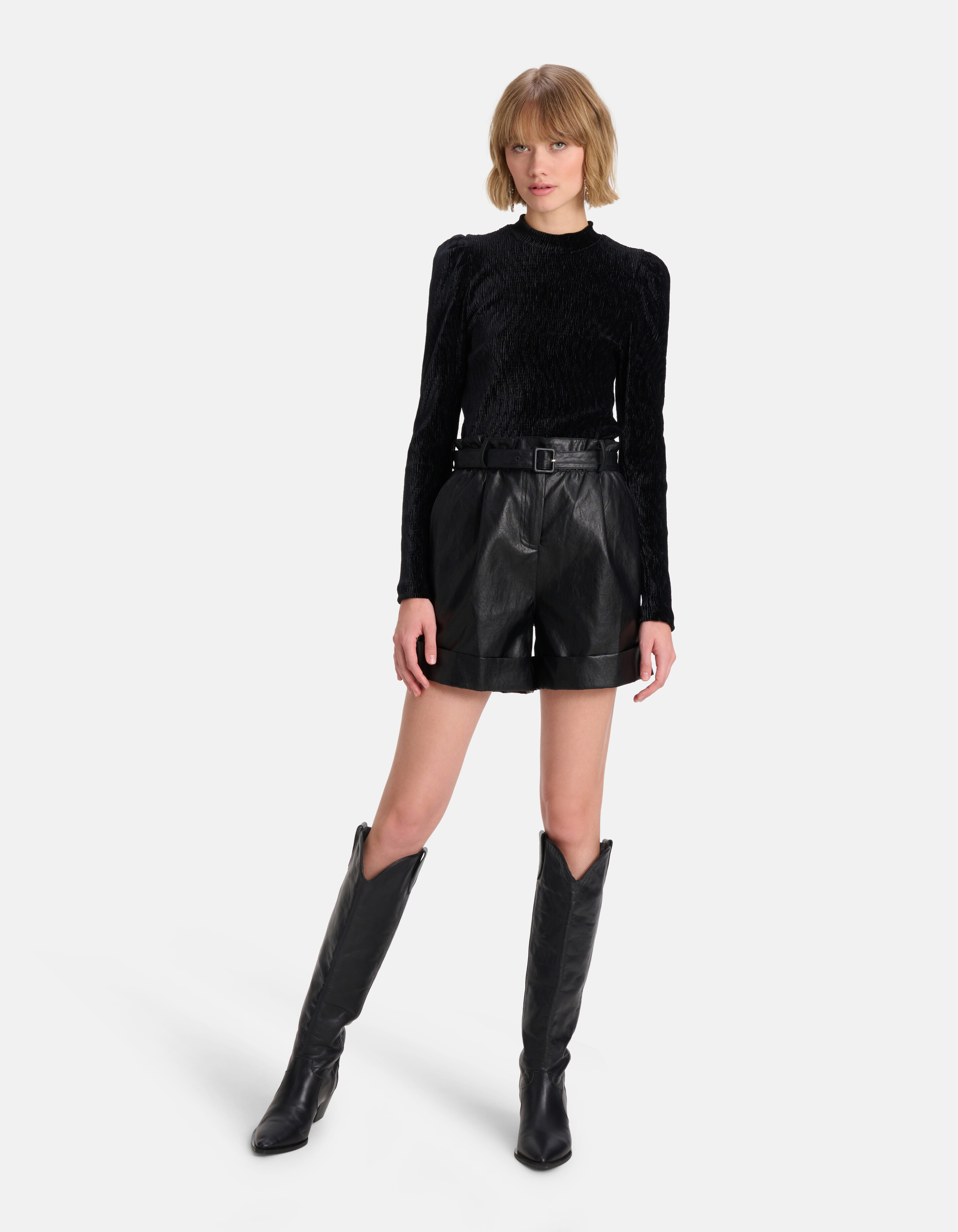 Velvet Top Zwart SHOEBY WOMEN