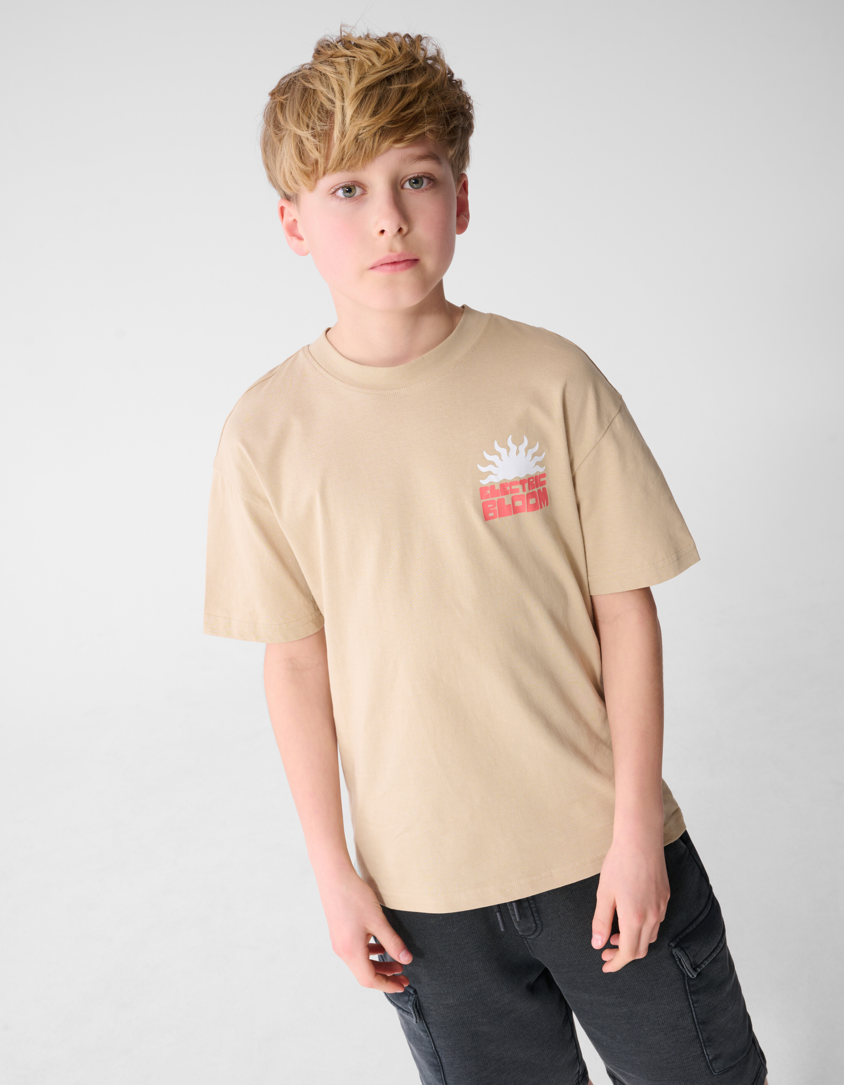 Bloom Artwork T-shirt Zand SHOEBY BOYS