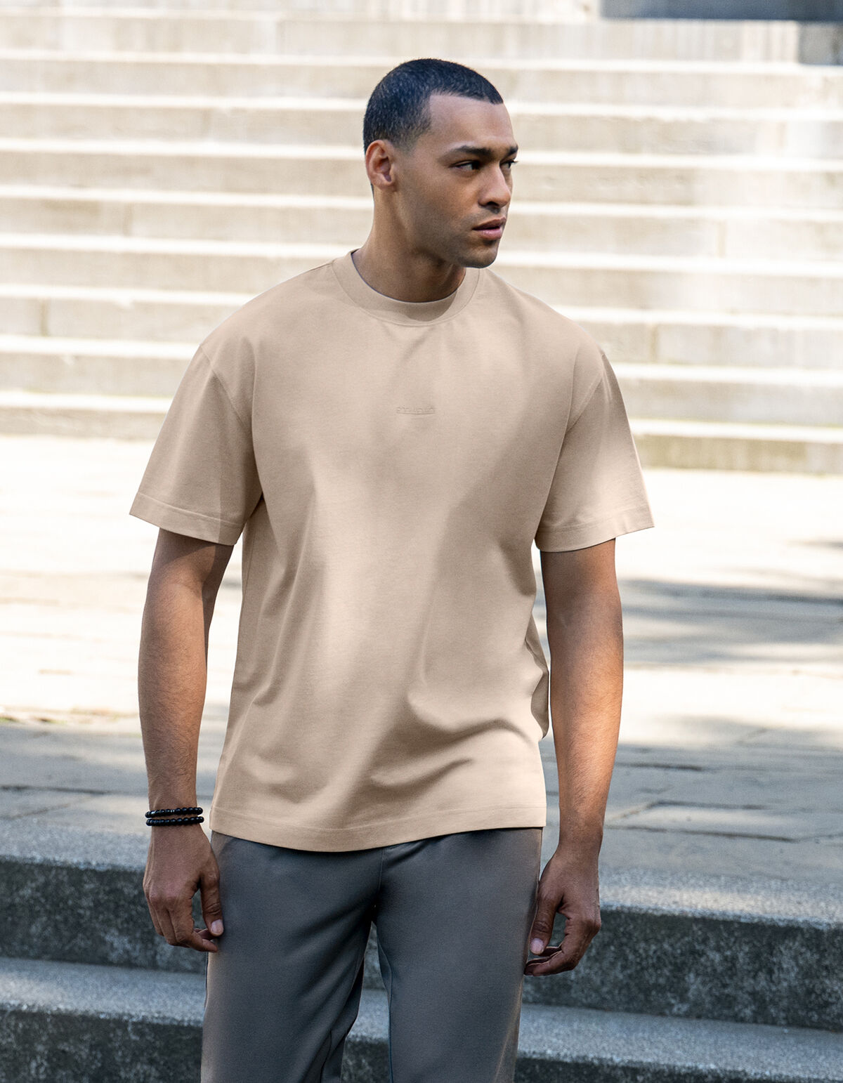 Studio Tekst Artwork T-shirt Zand SHOEBY MEN