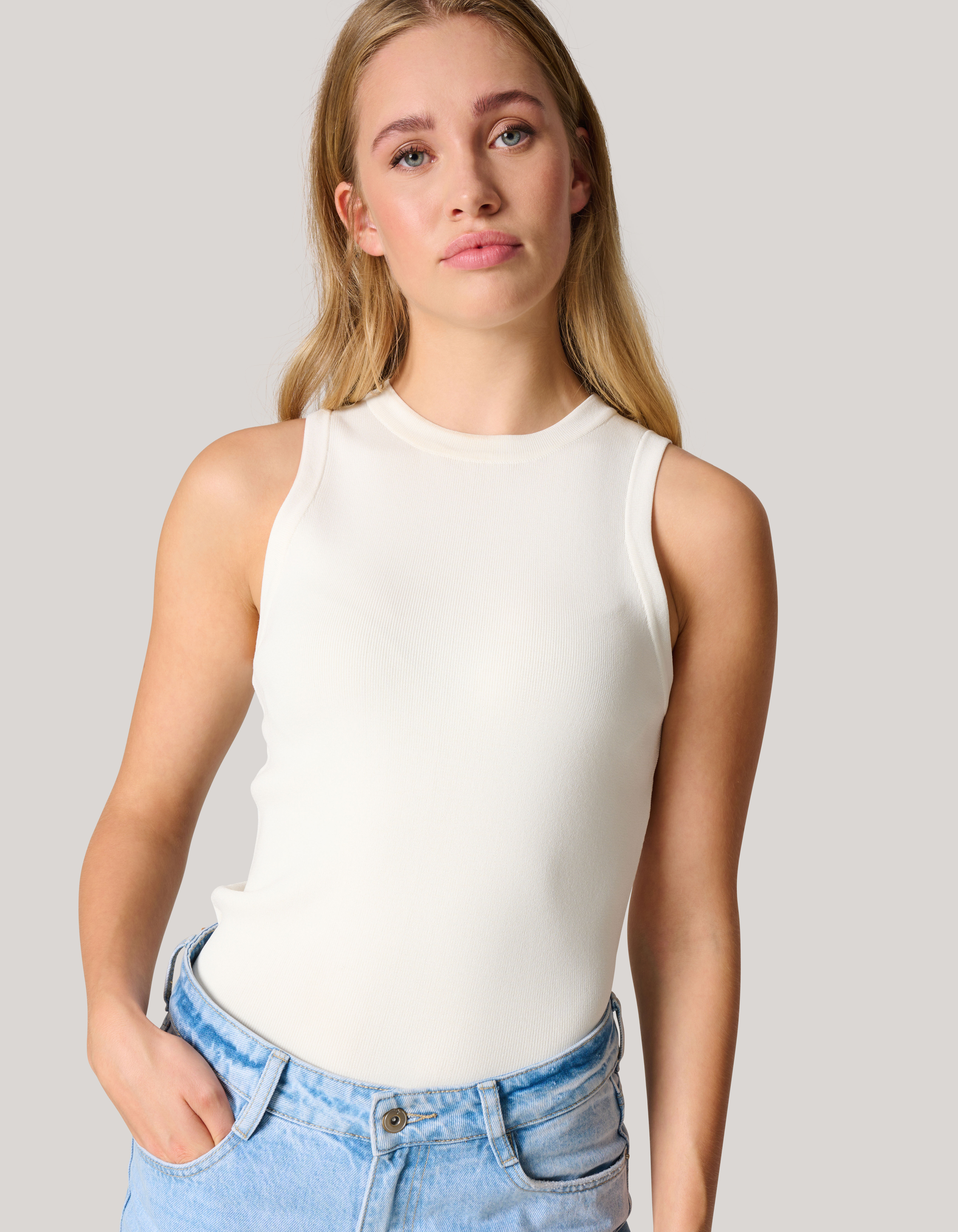 Witte clearance halter top