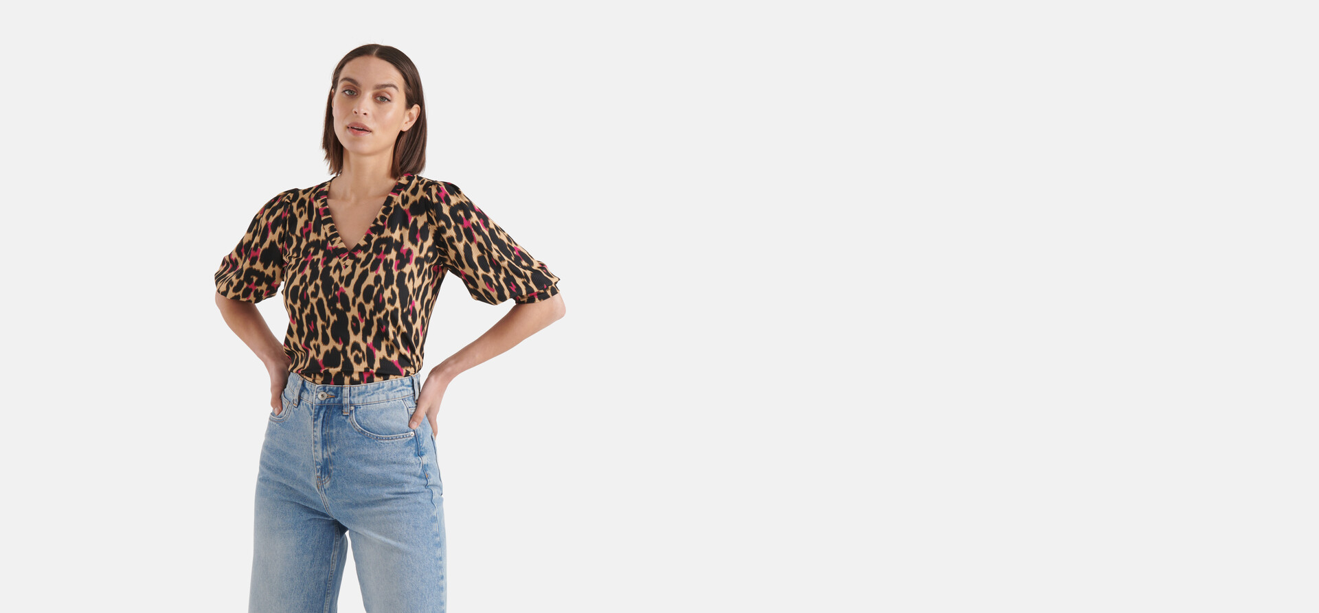 Leopard Rib V-hals Top Bruin SHOEBY WOMEN