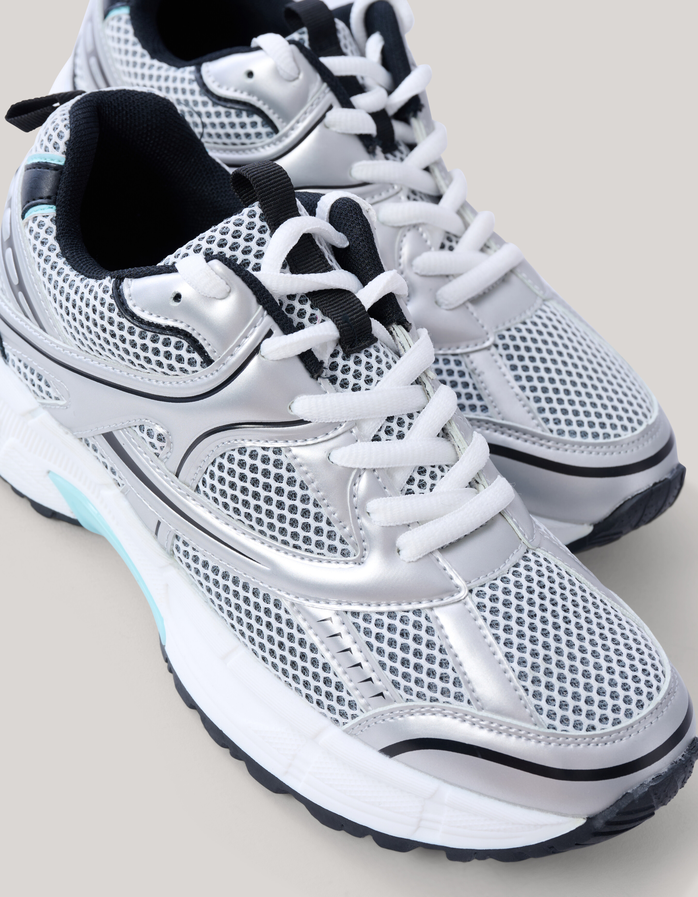Mesh Sneakers Zilver SCHOENEN SHOEBY