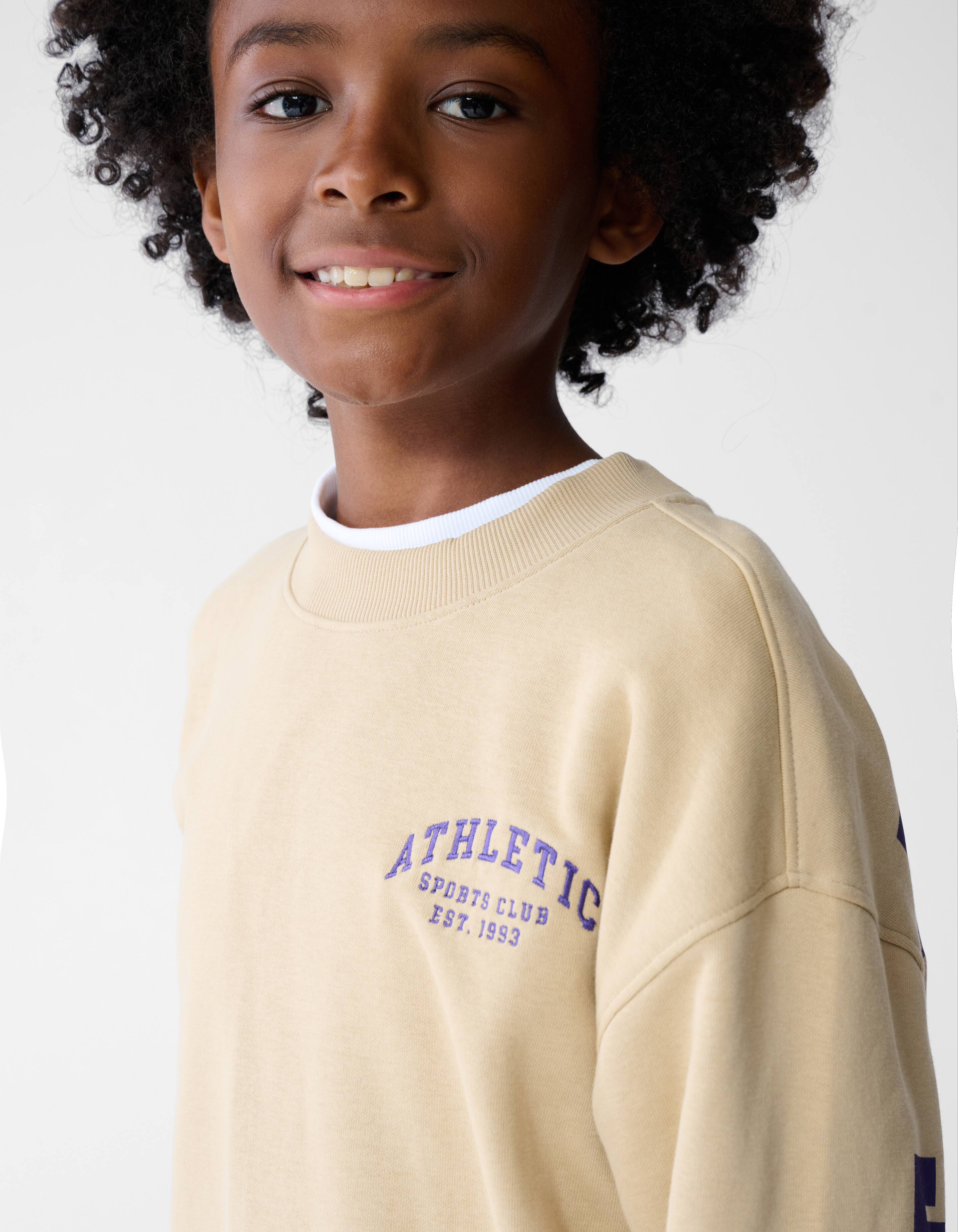 Athletic Artwork Sweater Beige SHOEBY BOYS