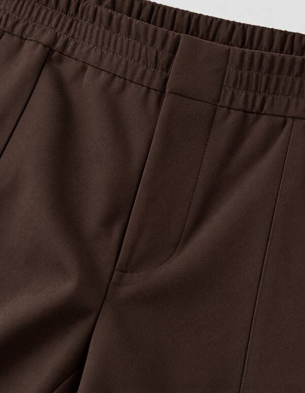Straight Fit Pintuck Broek Donkerbruin SHOEBY MEN
