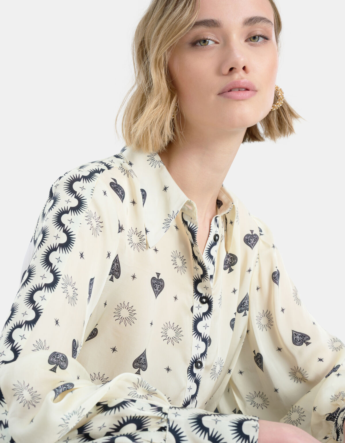 Rocky Satin Blouse EKSEPT