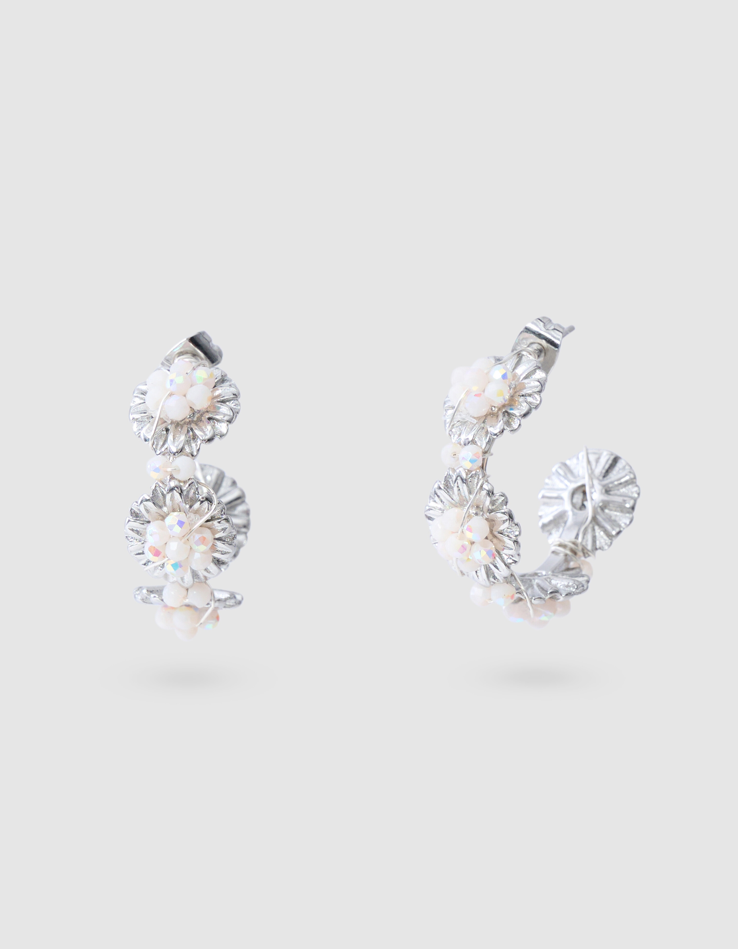 Beaded Flower Oorbellen Zilver SHOEBY ACCESSOIRES