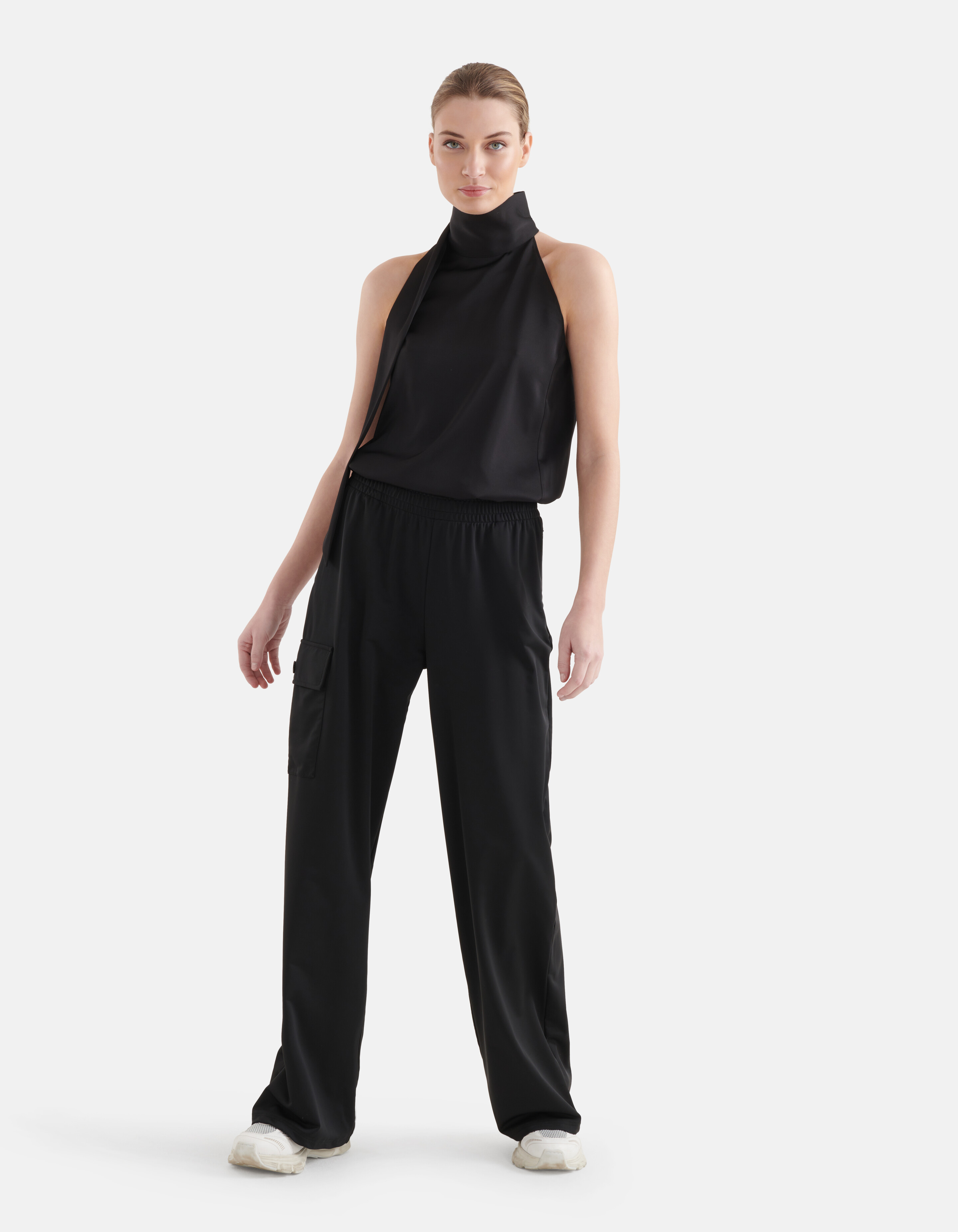 Satijnen Halter Top Zwart By Mieke SHOEBY WOMEN