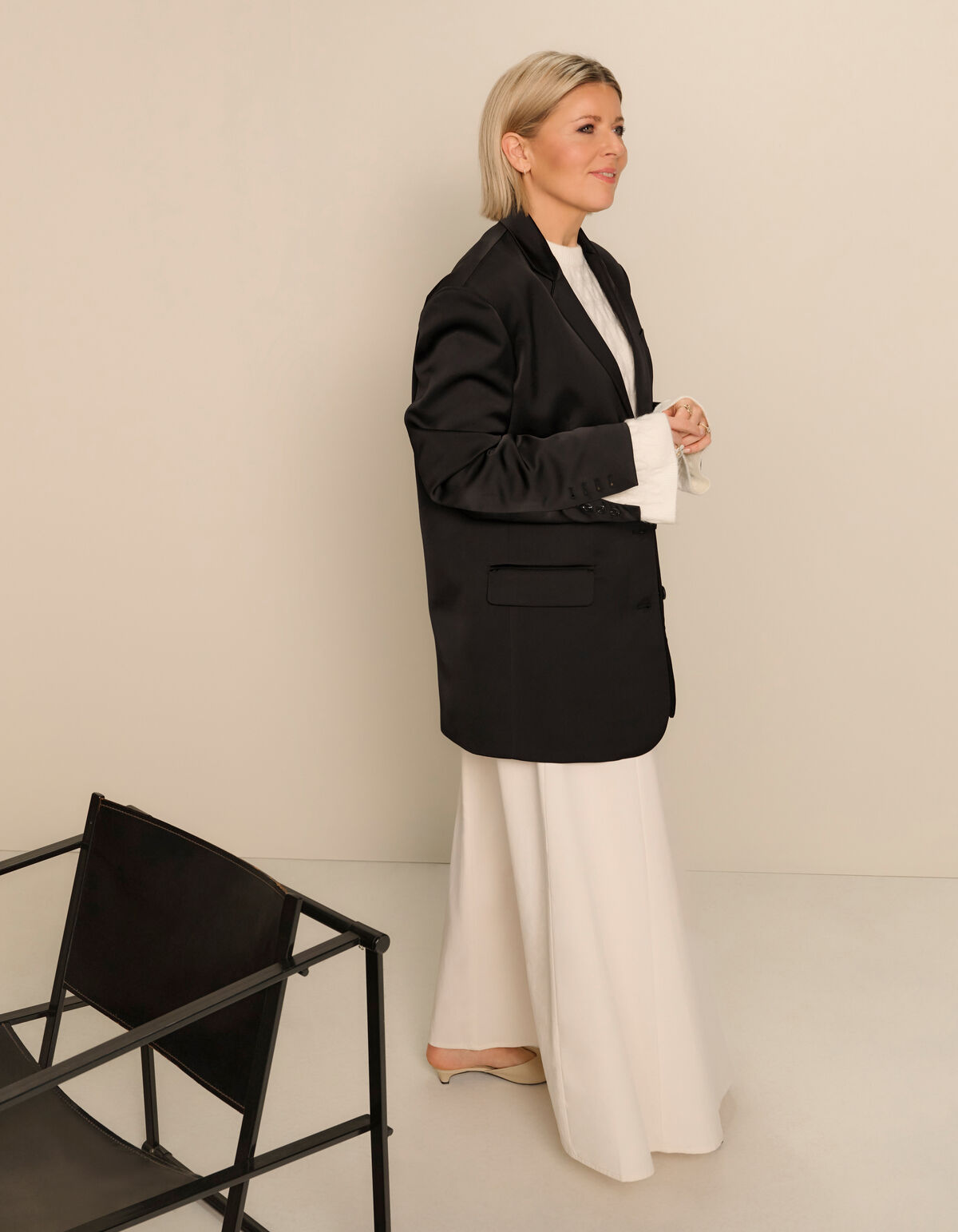 Satijnen Oversized Blazer Zwart By Lonneke SHOEBY WOMEN