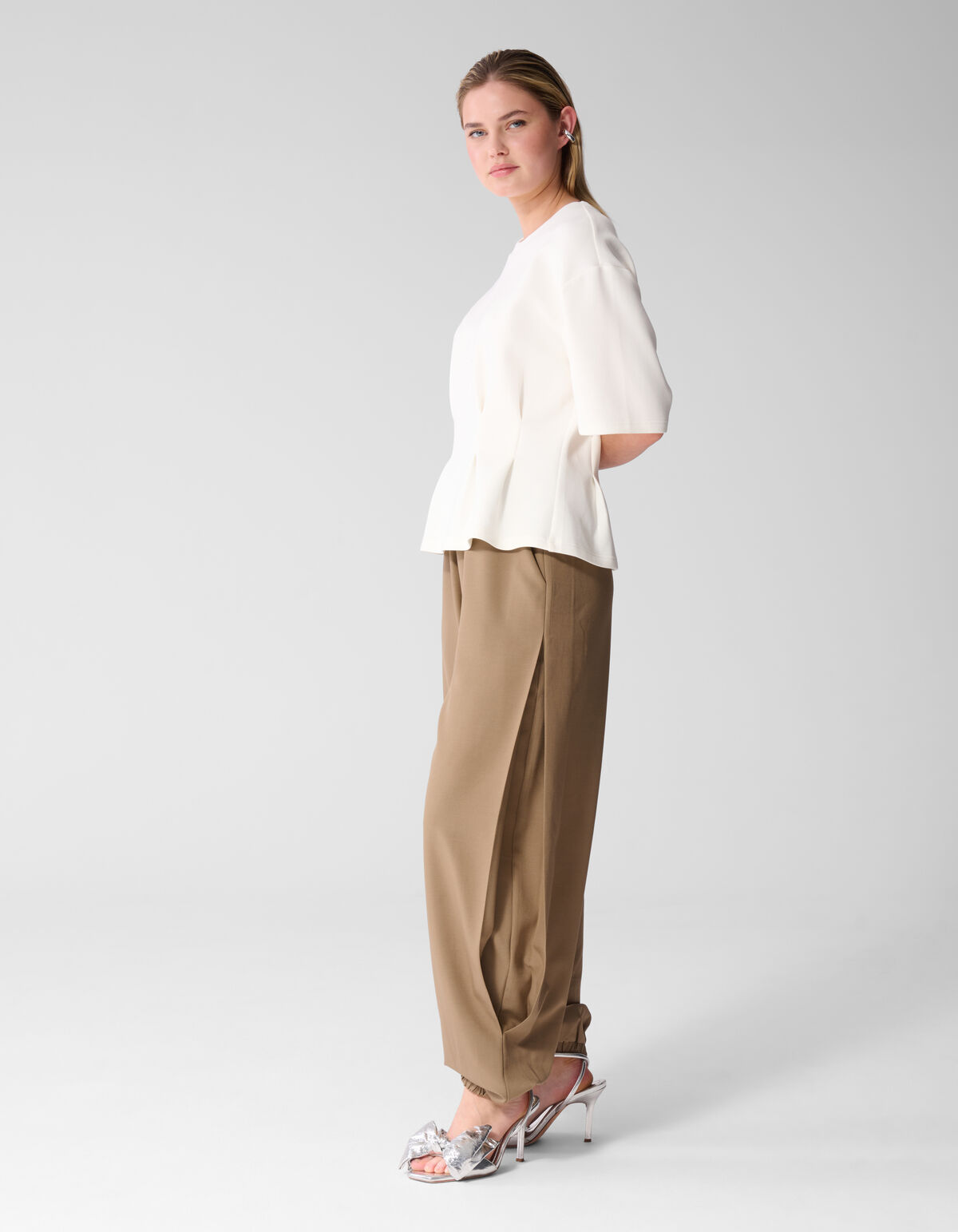 Pleat Balloon Fit Broek Bruin SHOEBY WOMEN
