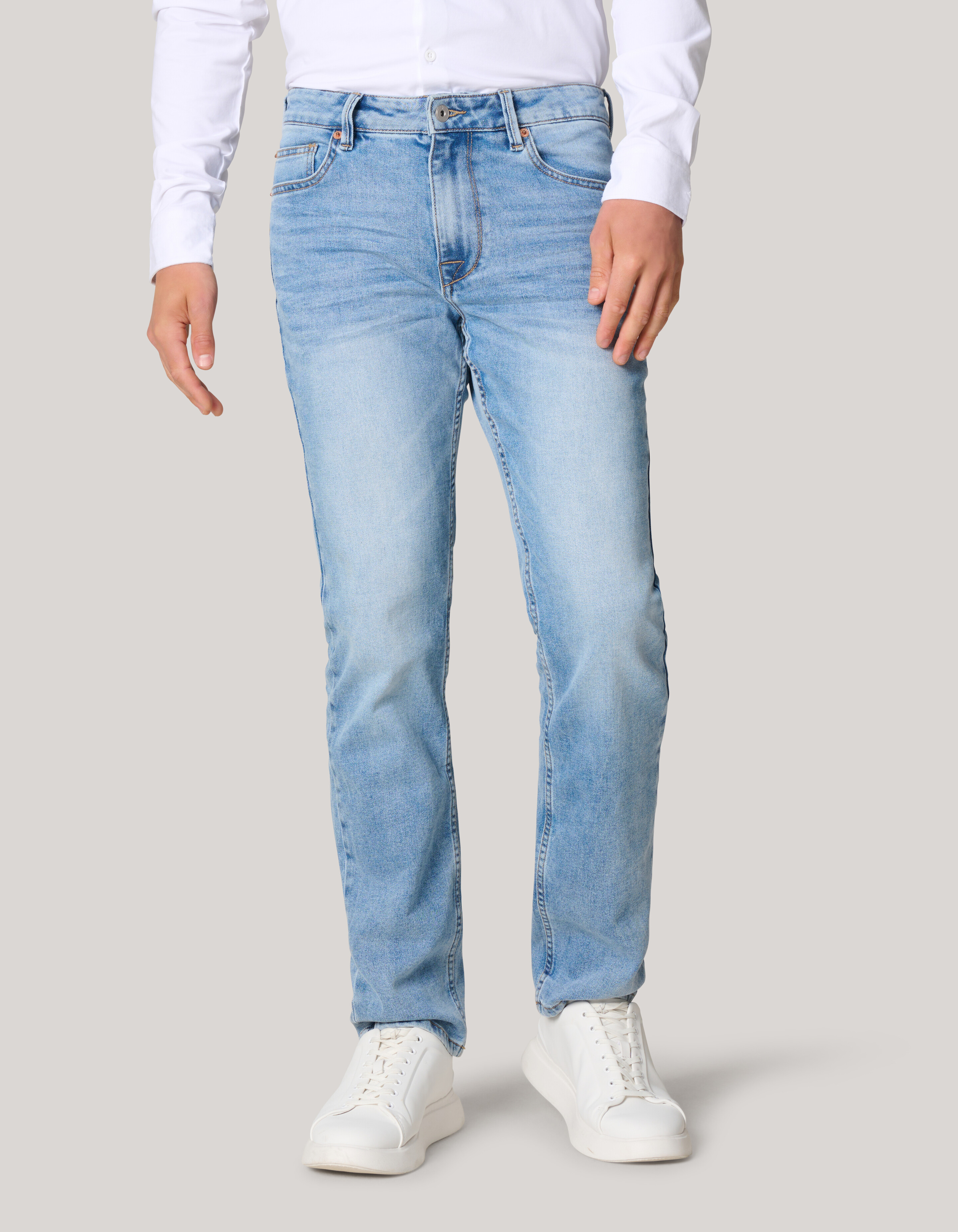 Straight Fit Light Jeans Bleached L34 SHOEBY MEN