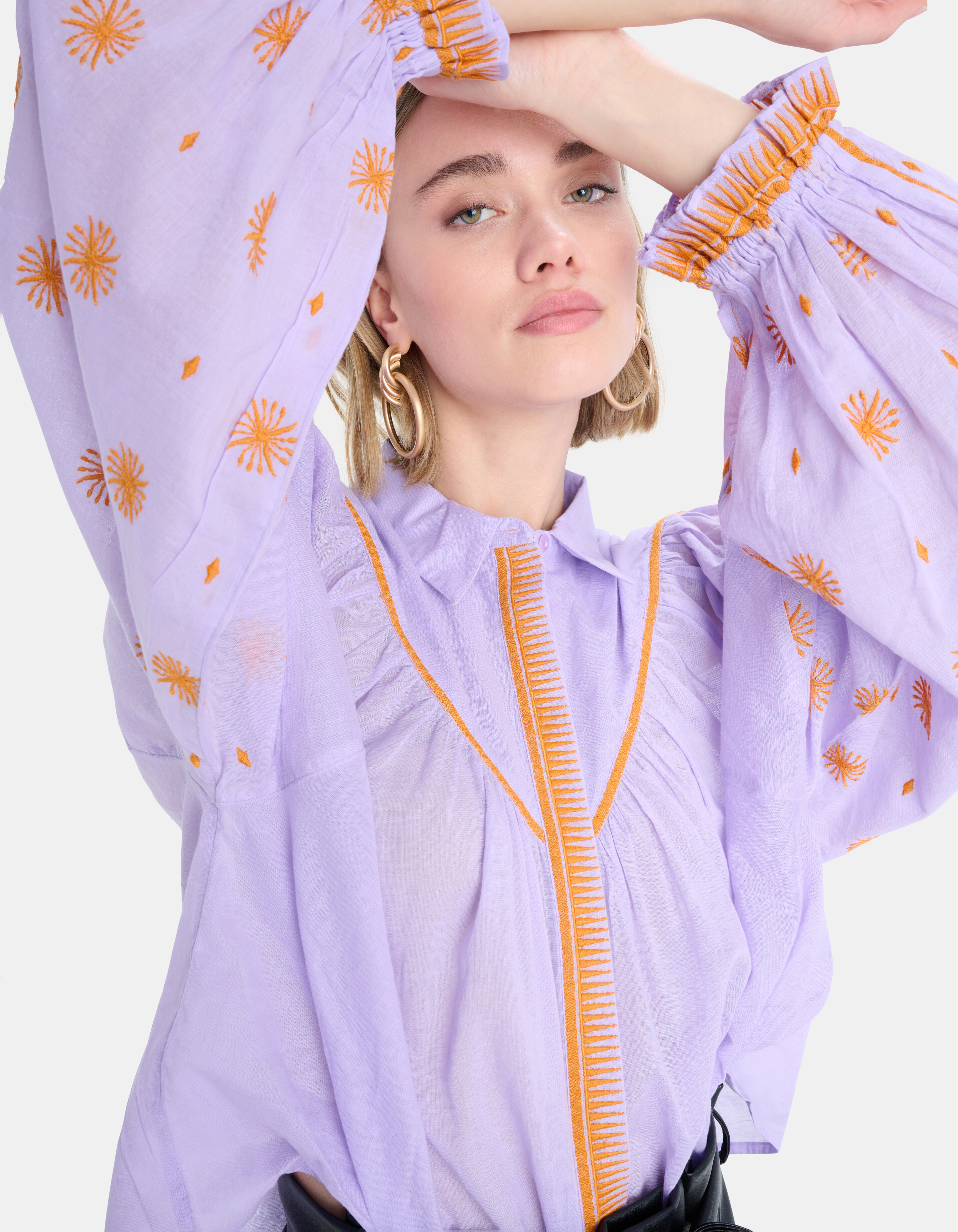 Poppy Embro Blouse EKSEPT