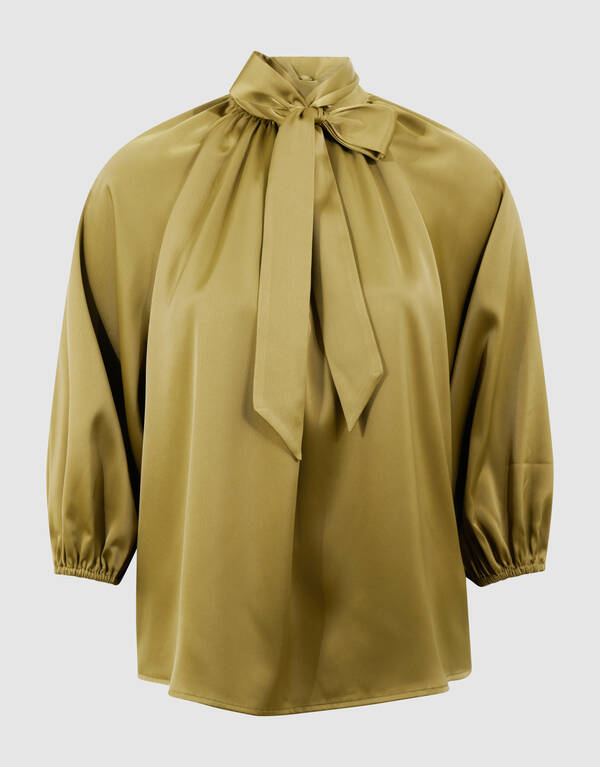 Satijnen Strik Blouse Groen By Fred SHOEBY WOMEN