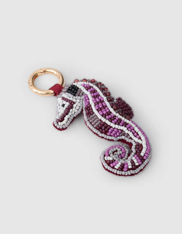 Beaded Zeepaard Bagcharm Donkerrood SHOEBY ACCESSOIRES