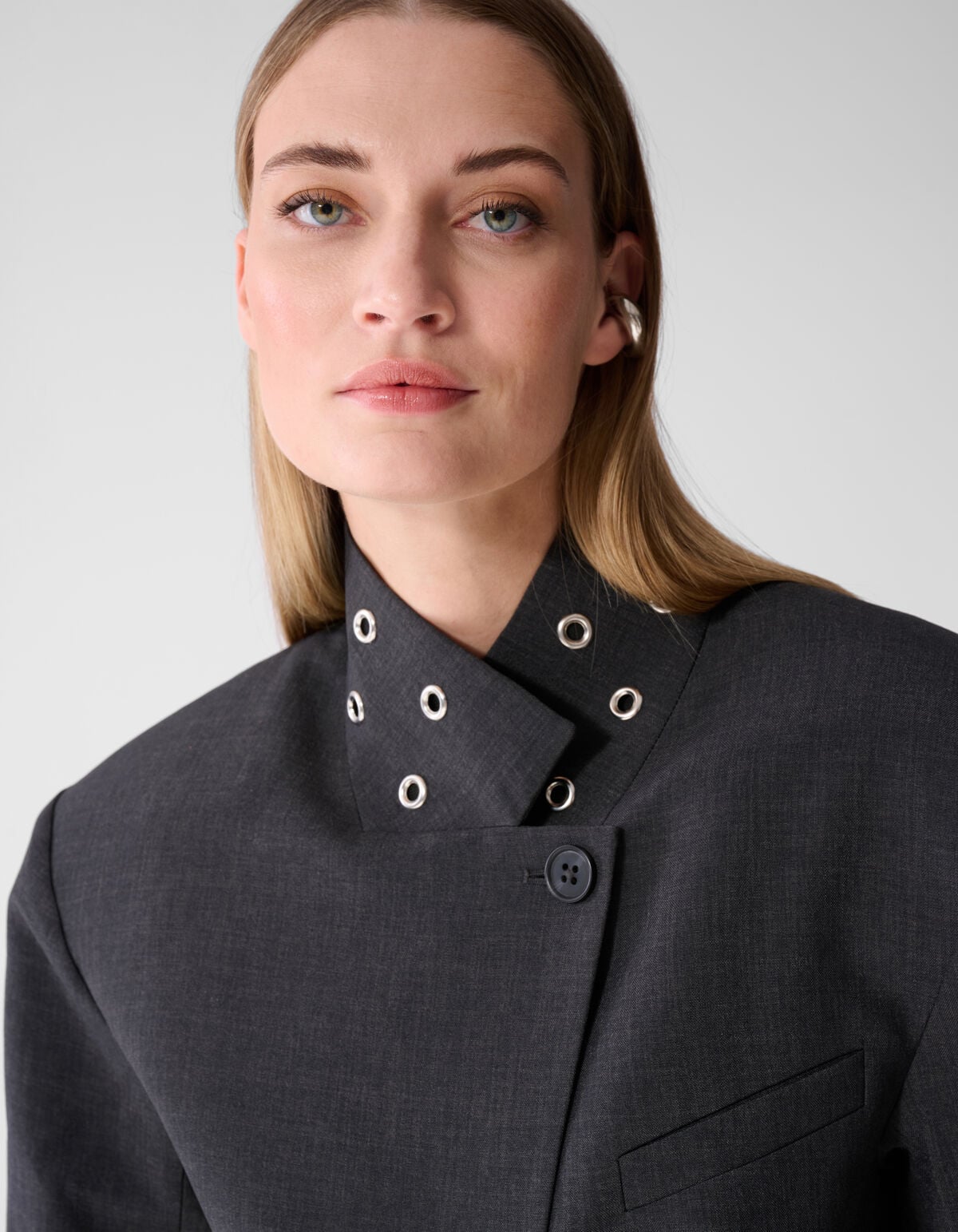 Cropped Eyelet Blazer Donkergrijs SHOEBY WOMEN