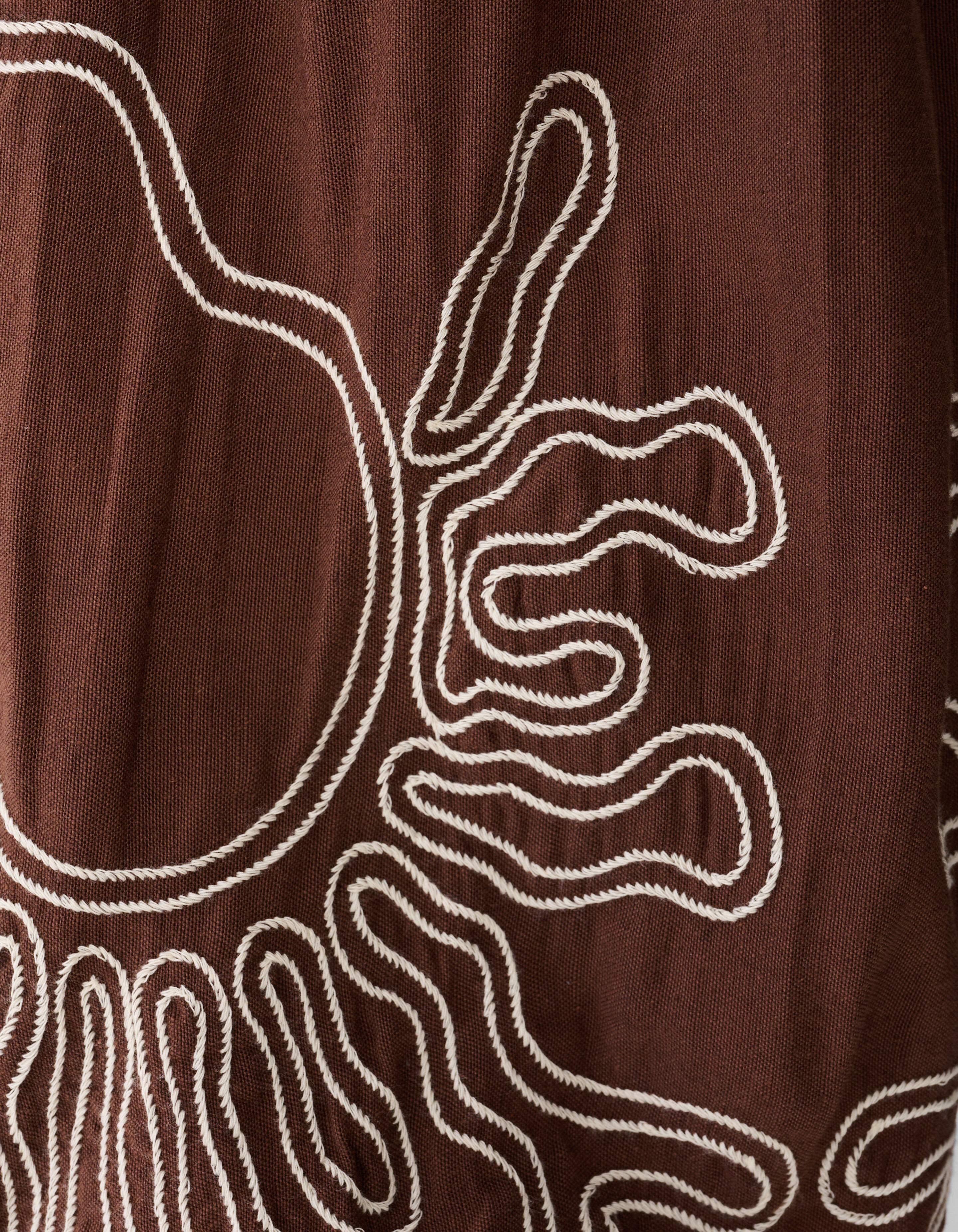 Embroidery Off Shoulder Top Bruin SHOEBY WOMEN