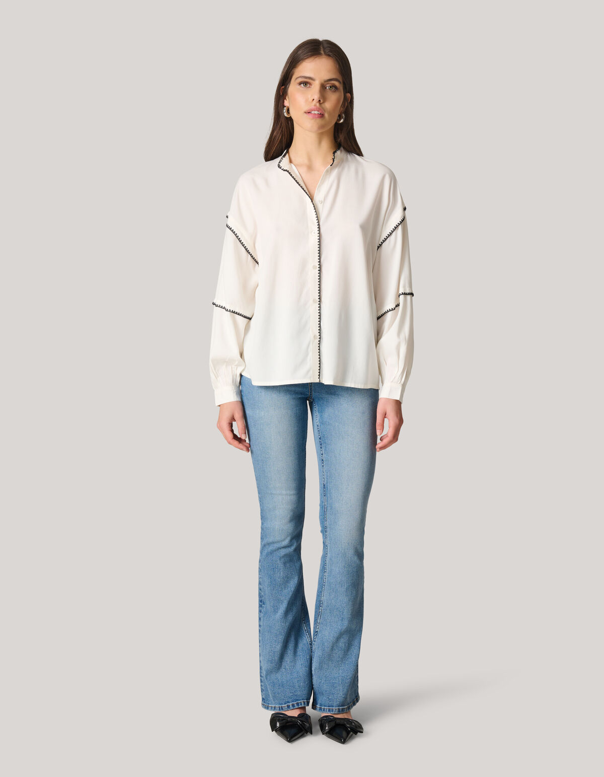 Embroidery Blouse Wit SHOEBY WOMEN