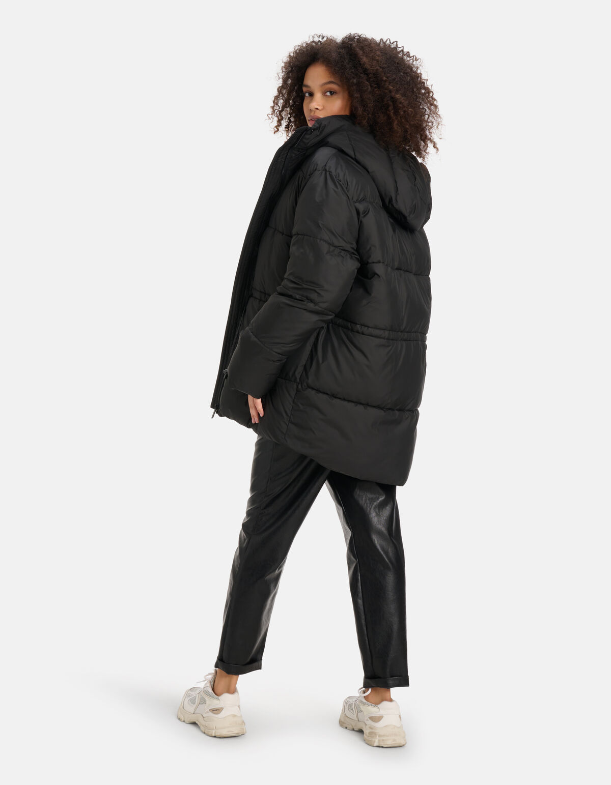 Korte Puffer Jas Zwart SHOEBY WOMEN