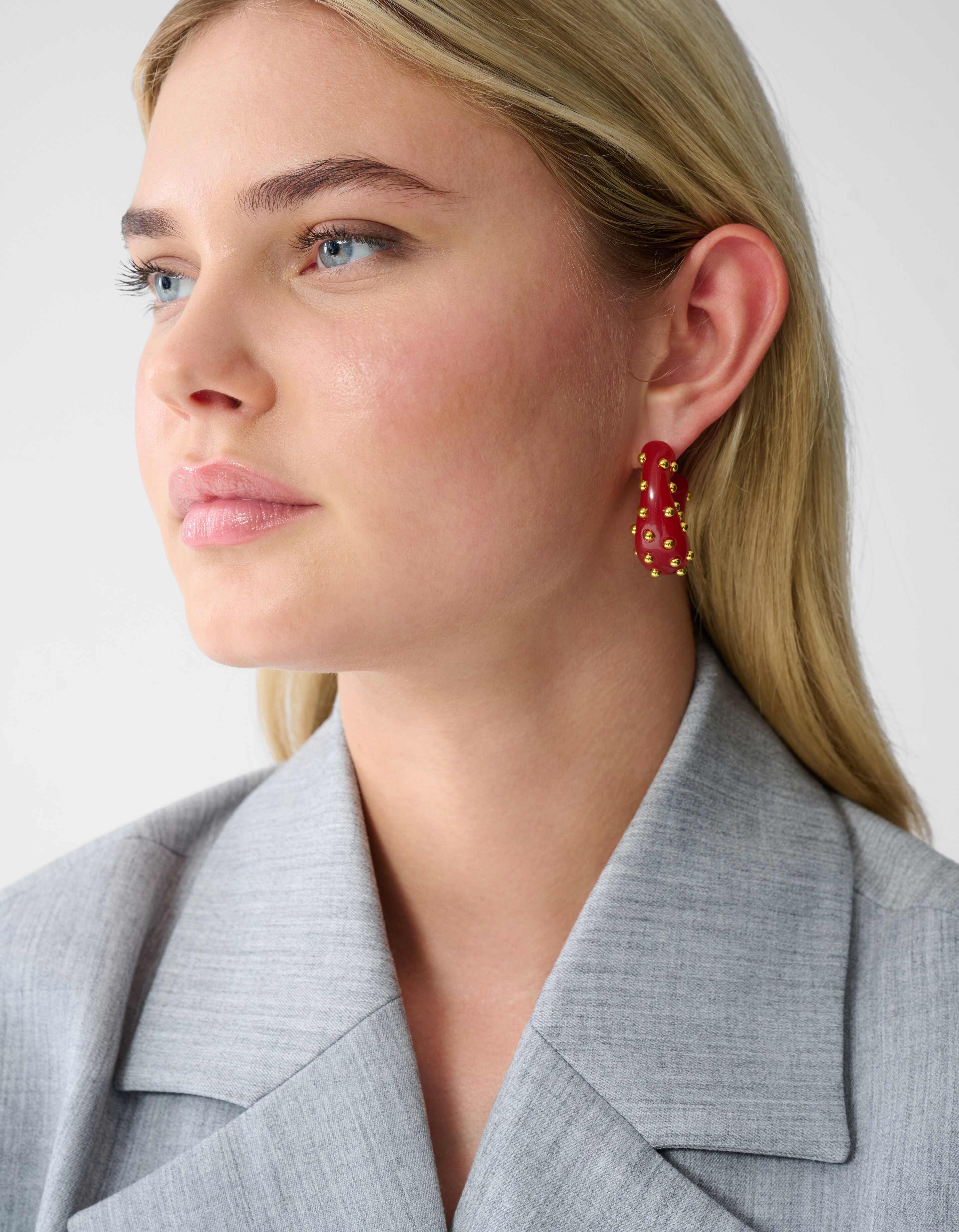 Studded Hoop Oorbellen Rood SHOEBY ACCESSOIRES