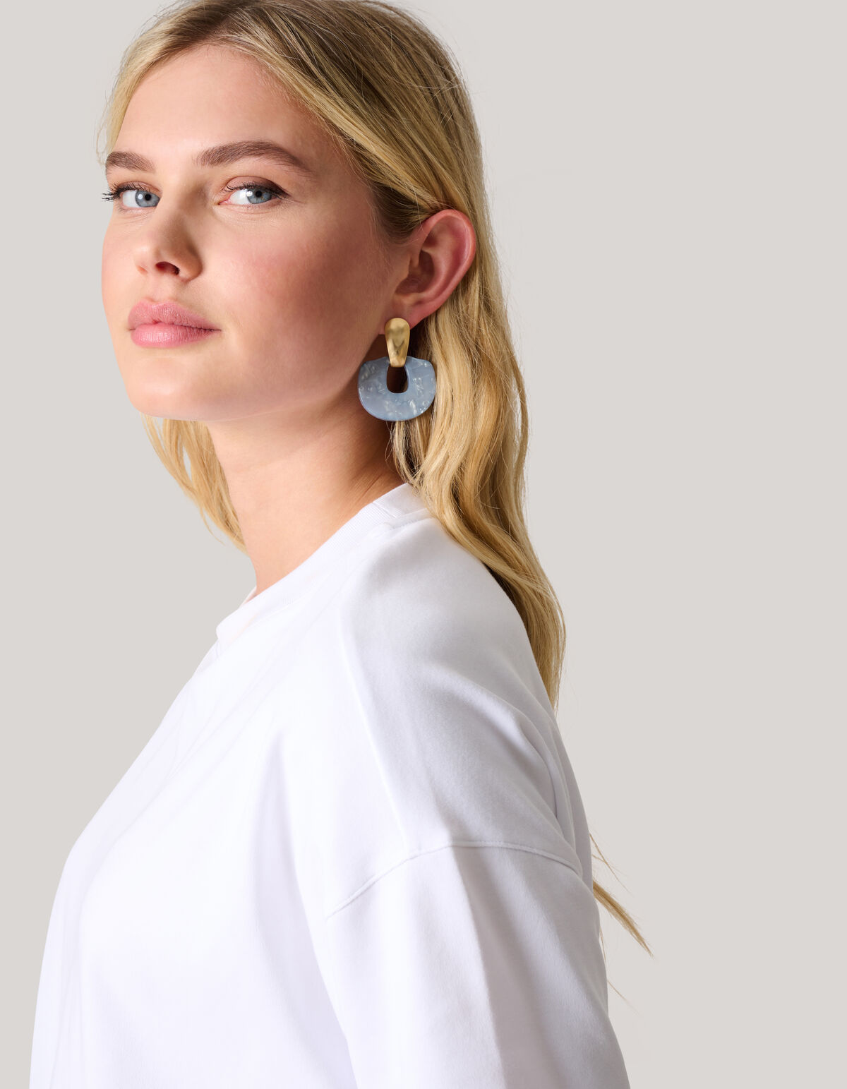 Marble Oorbellen Lichtblauw SHOEBY ACCESSOIRES