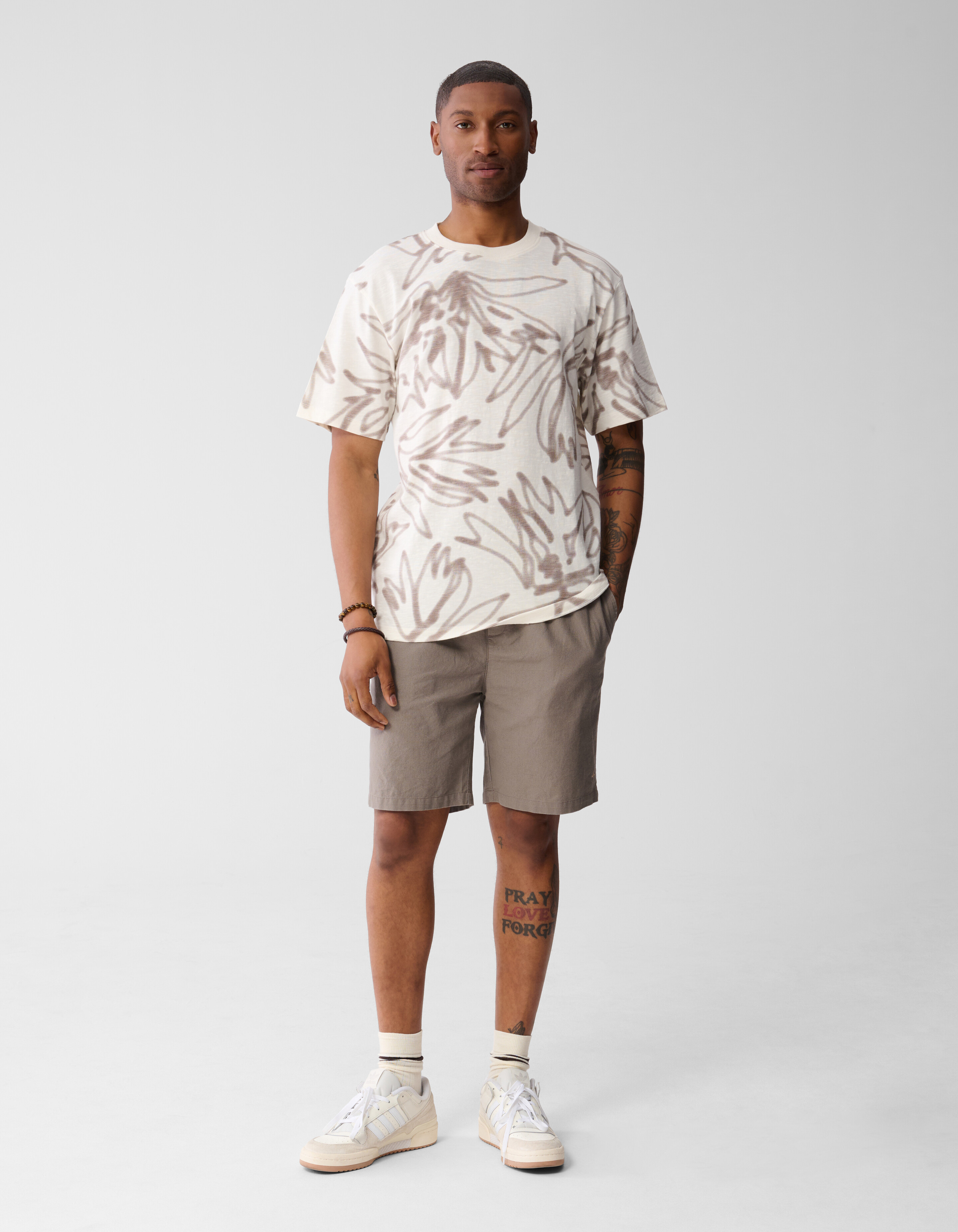 Printed T-shirt Gebroken Wit SHOEBY MEN
