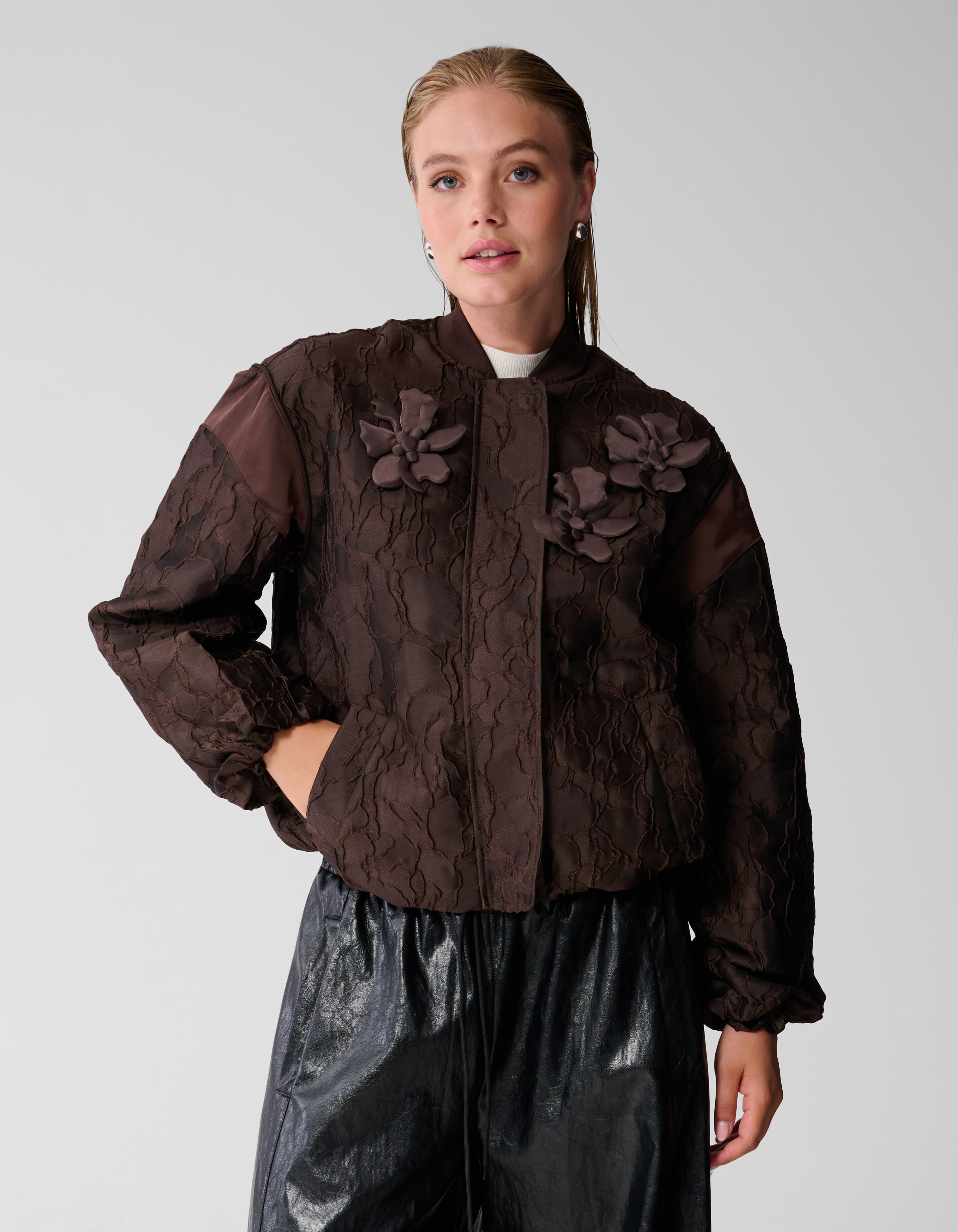 Flower Jacquard Bomber Donkerbruin SHOEBY WOMEN
