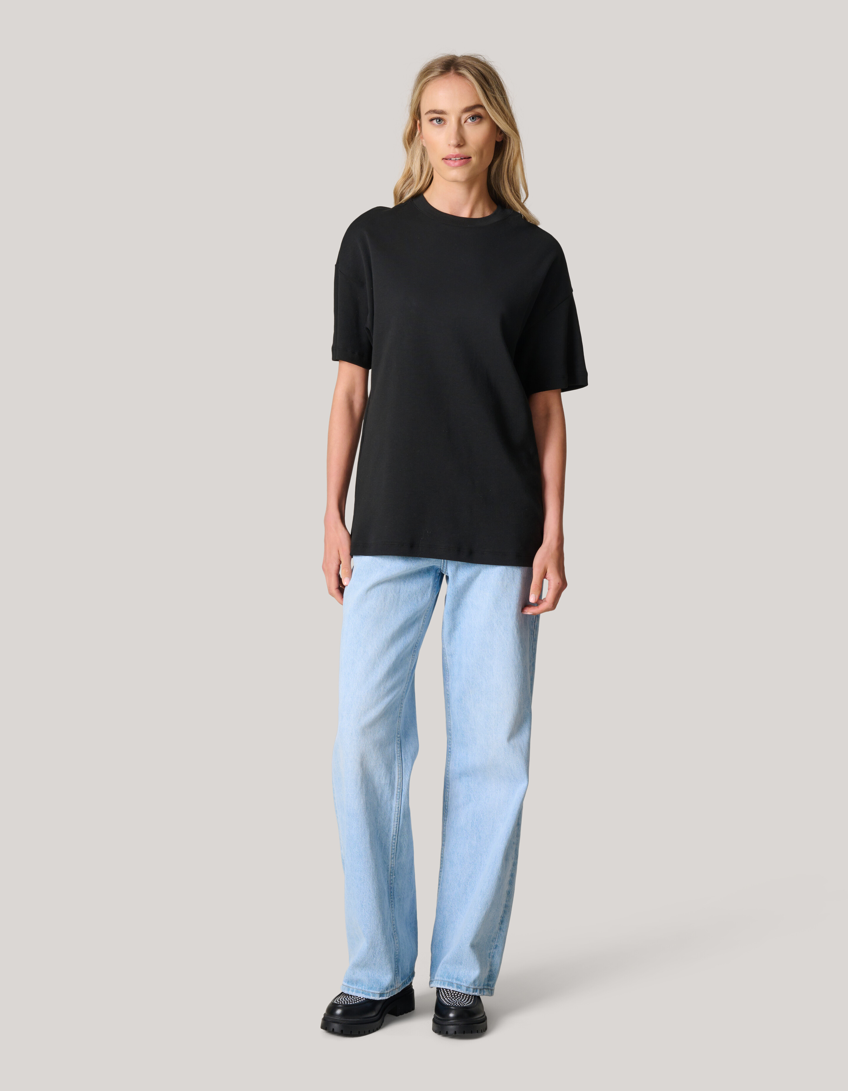 Oversized Basis T-shirt Zwart SHOEBY WOMEN