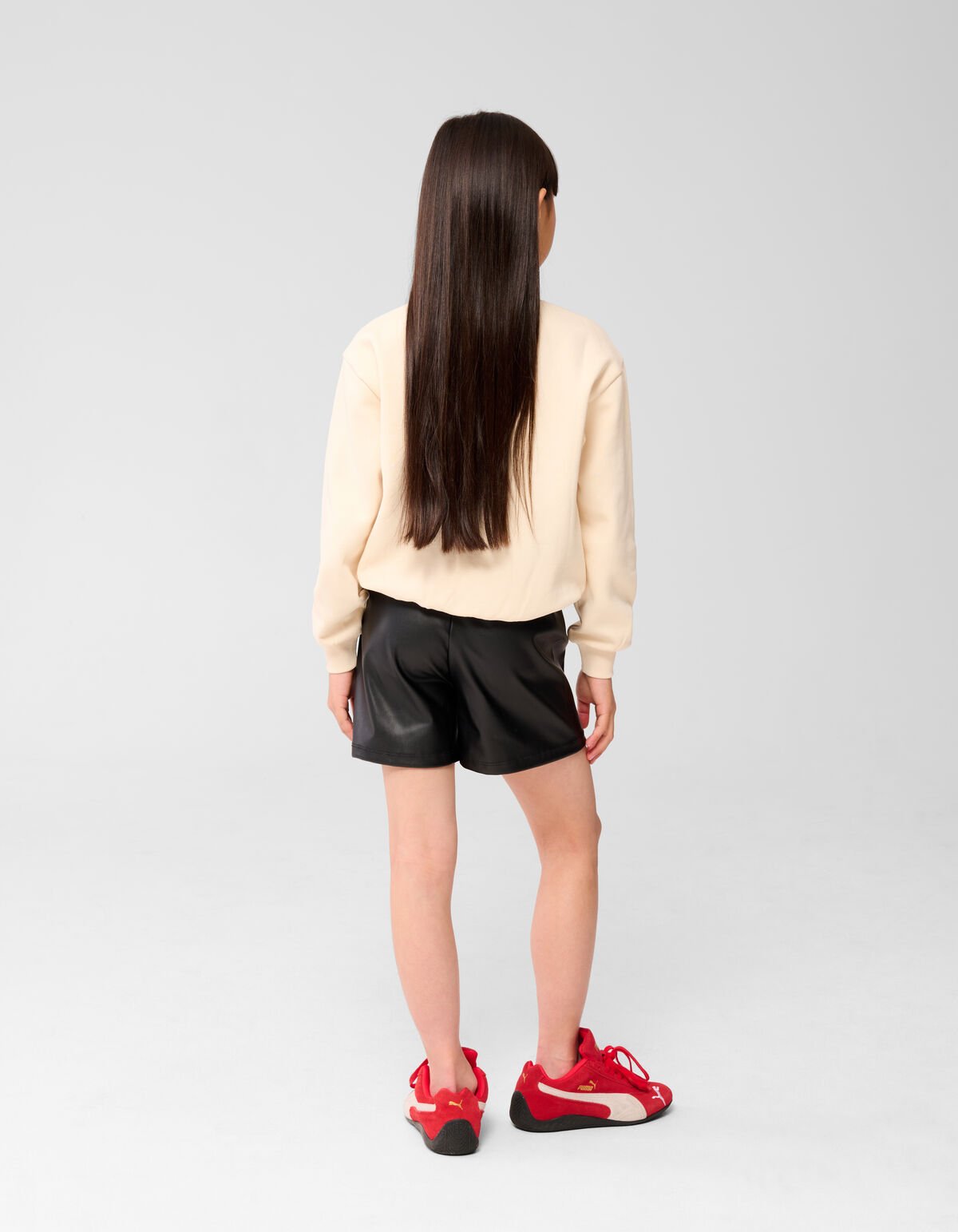 Vegan Leren Sporty Short Zwart SHOEBY GIRLS