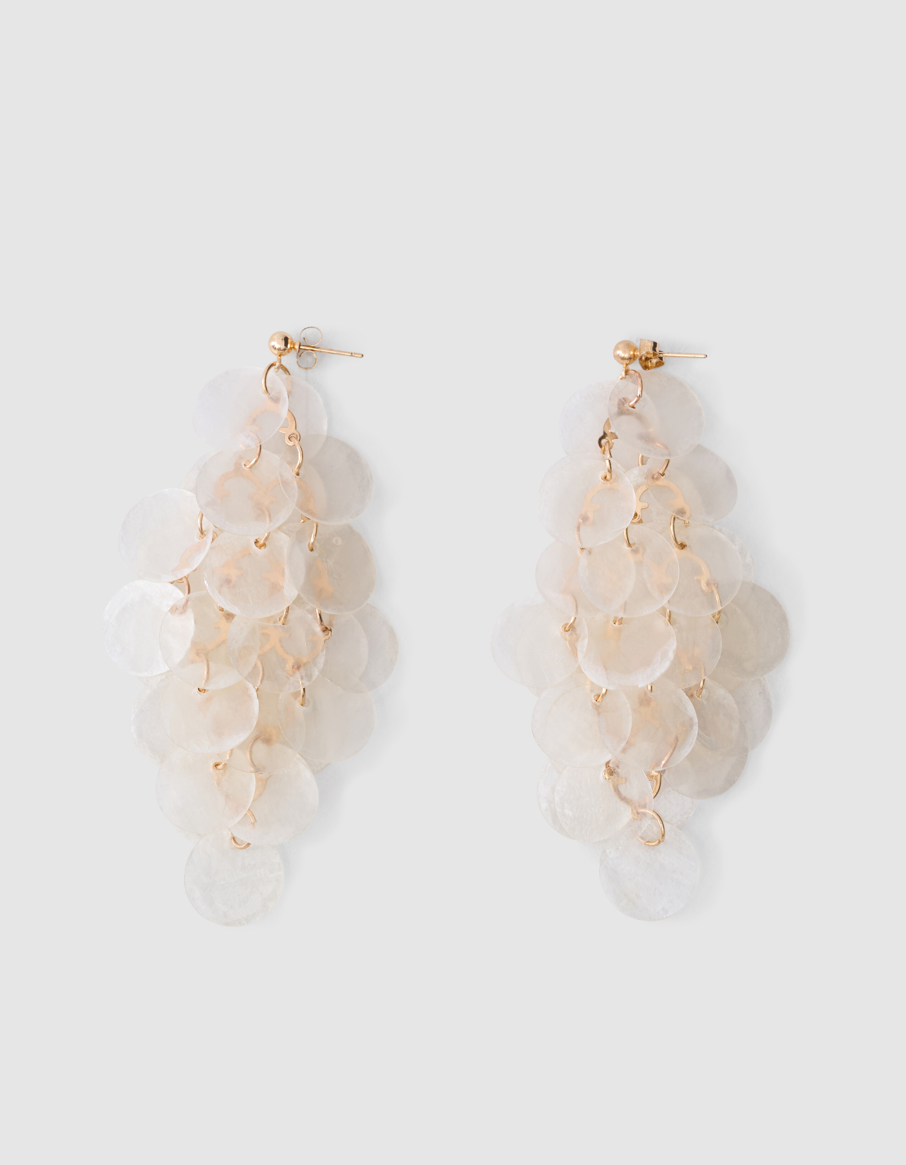 Shell Triangle Oorbellen Gebroken Wit SHOEBY ACCESSOIRES