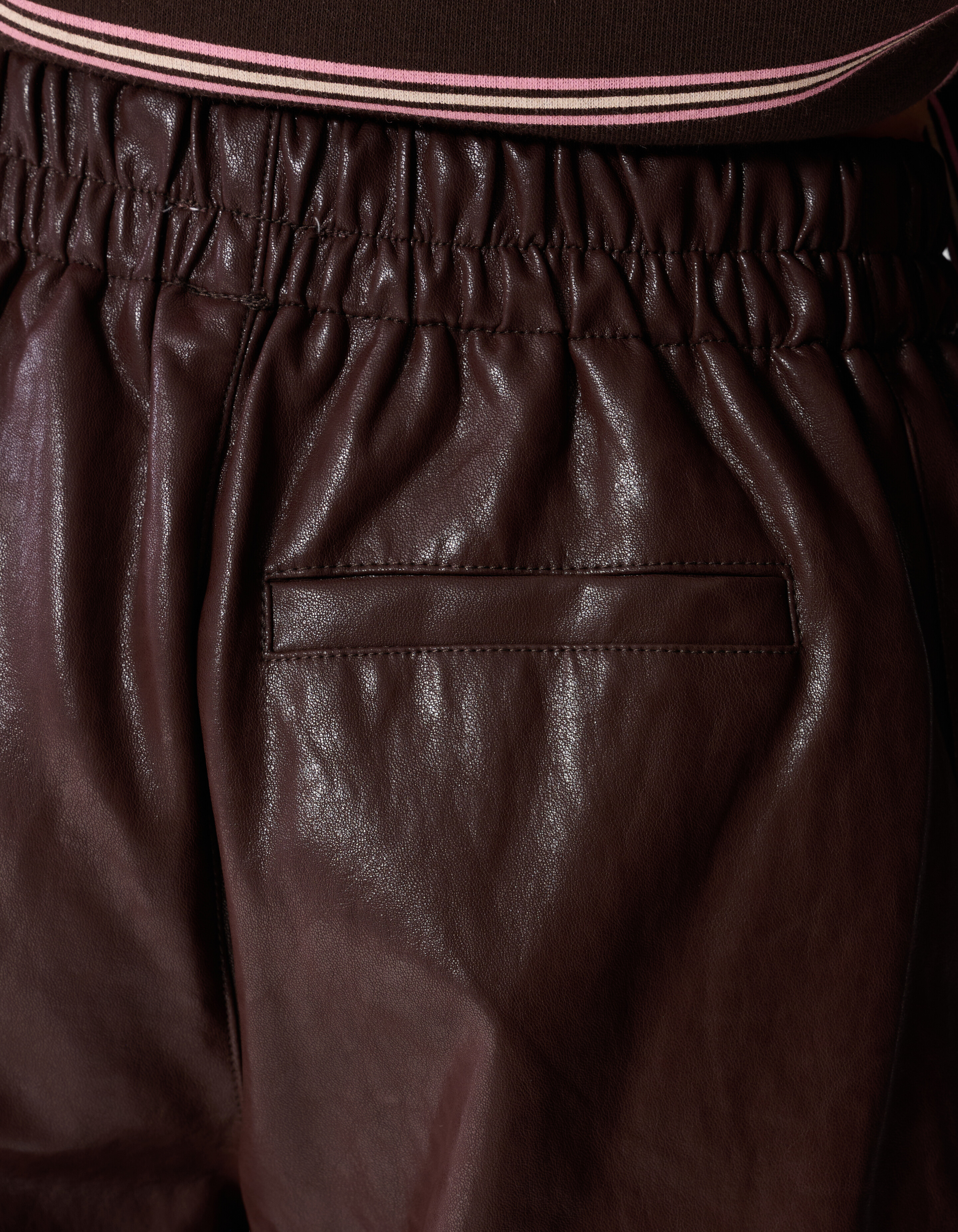 Vegan Leren Short Donkerbruin SHOEBY GIRLS