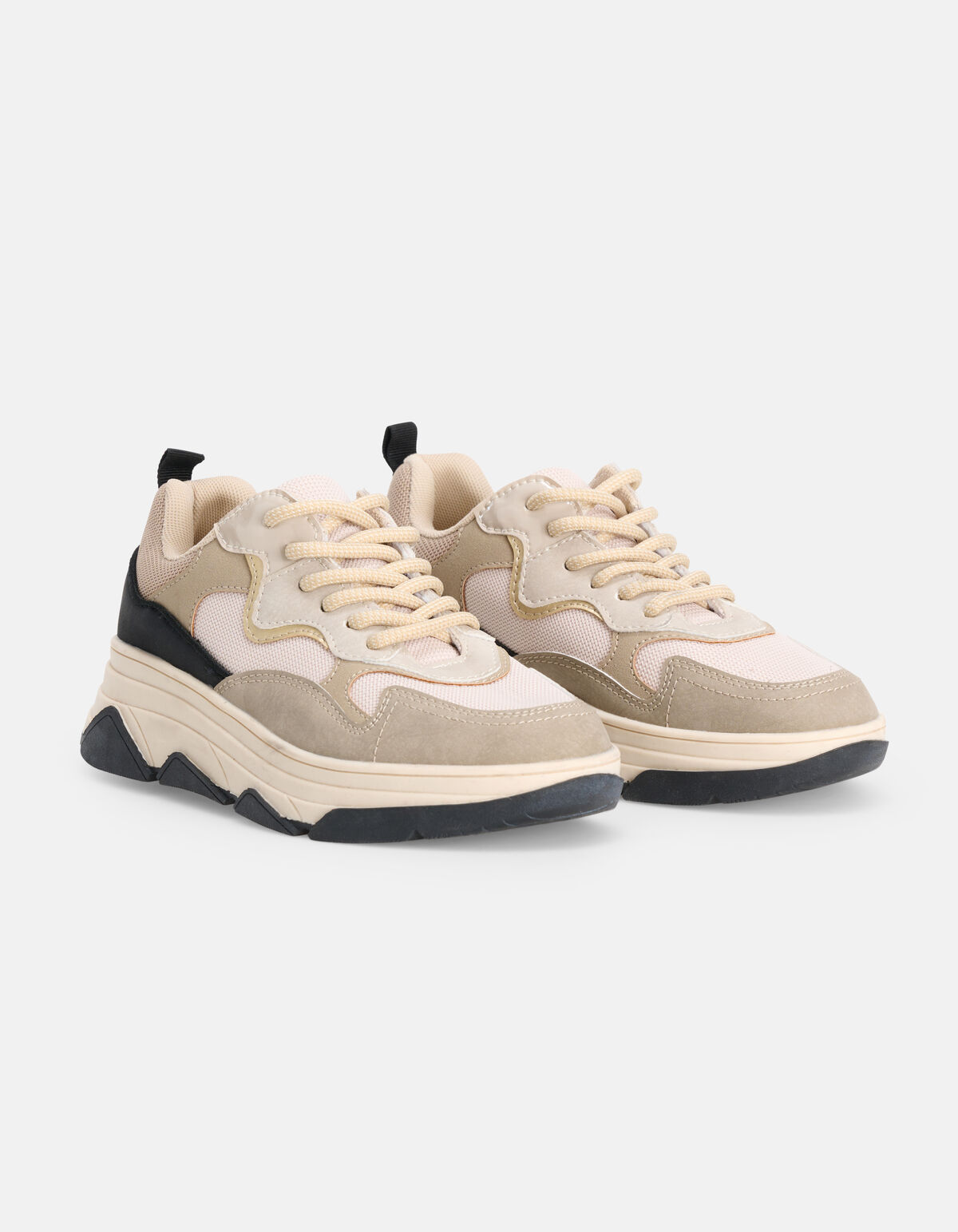 Lily Sneaker Beige SHOEBY SHOES