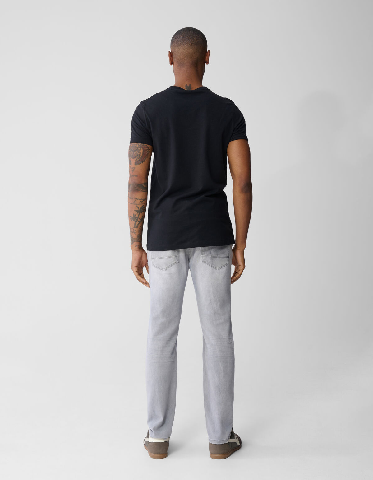 Basis V-hals T-shirt Zwart SHOEBY MEN