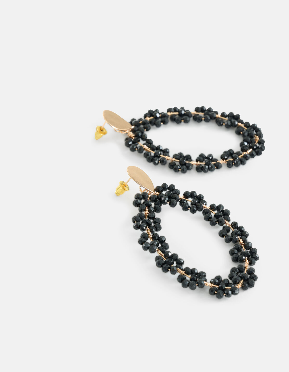 Ovale Beaded Oorbellen Zwart SHOEBY ACCESSOIRES