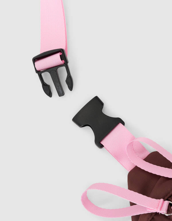 Strawberry Embroidery Crossbody Tas Bruin SHOEBY ACCESSOIRES