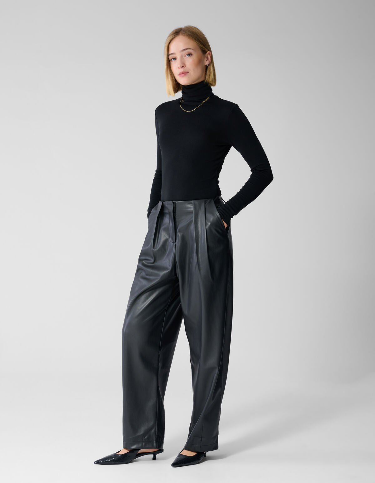 Vegan Leren Barrel Fit Broek Zwart By Lonneke SHOEBY WOMEN