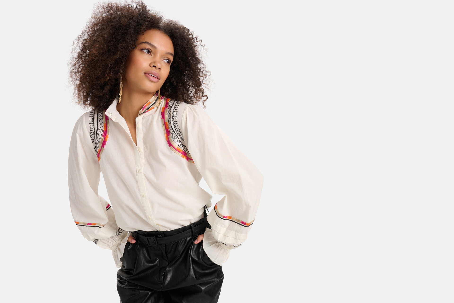 Detail Embroidery Blouse Gebroken Wit SHOEBY WOMEN