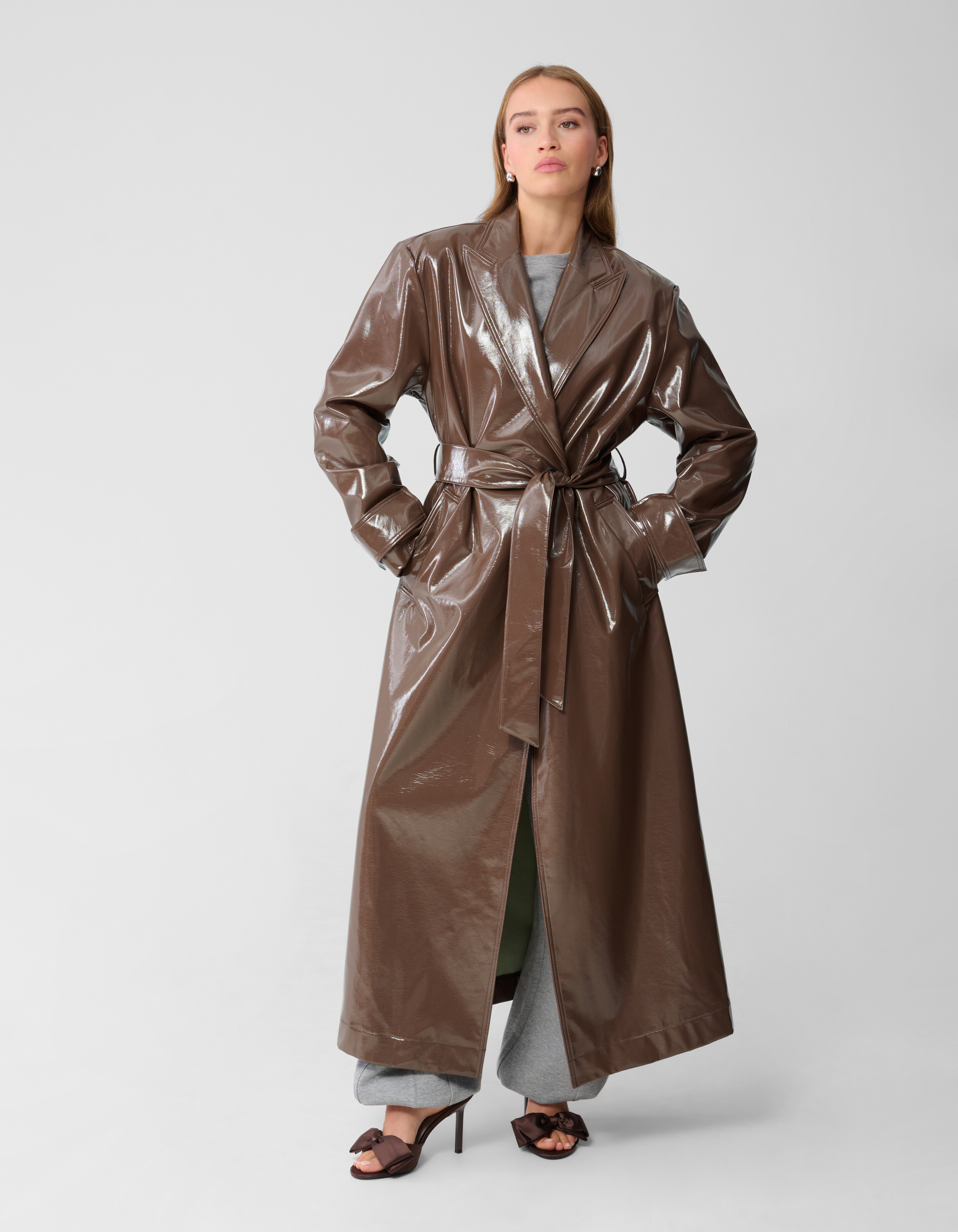 Oversized Lak Trenchcoat Bruin By Monica SHOEBY WOMEN
