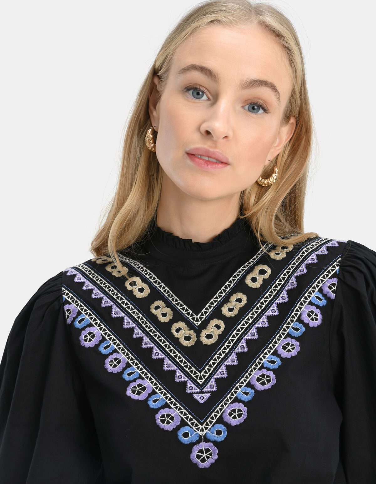 Voile Embroidery Top SHOEBY WOMEN