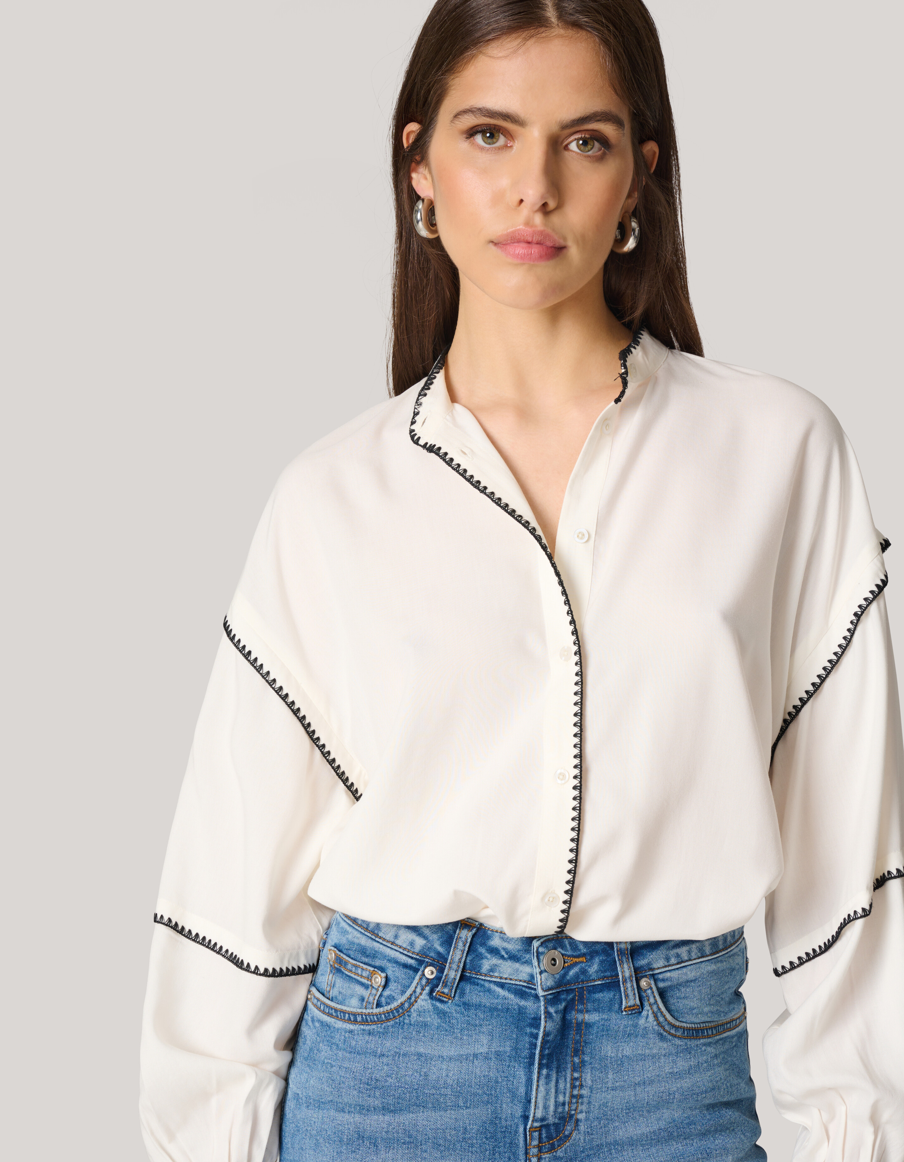 Embroidery Blouse Wit SHOEBY WOMEN