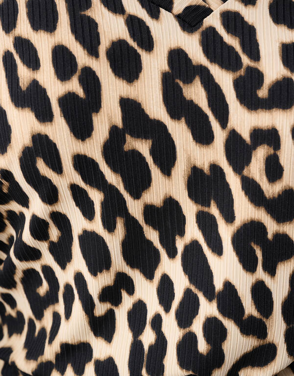 Leopard Ruffle Rib Top Bruin SHOEBY WOMEN