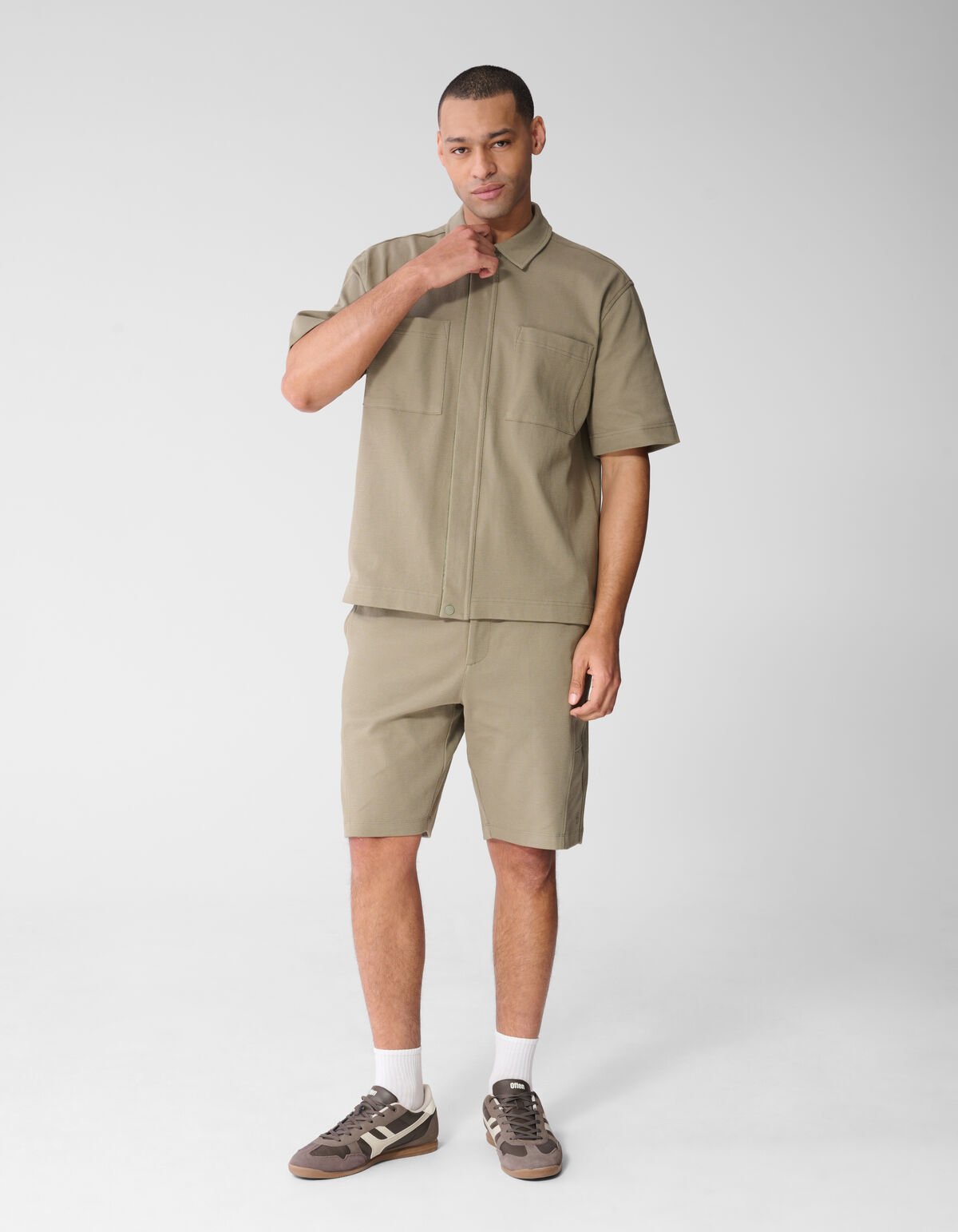 Relaxed Fit Short Khaki SHOEBY MEN