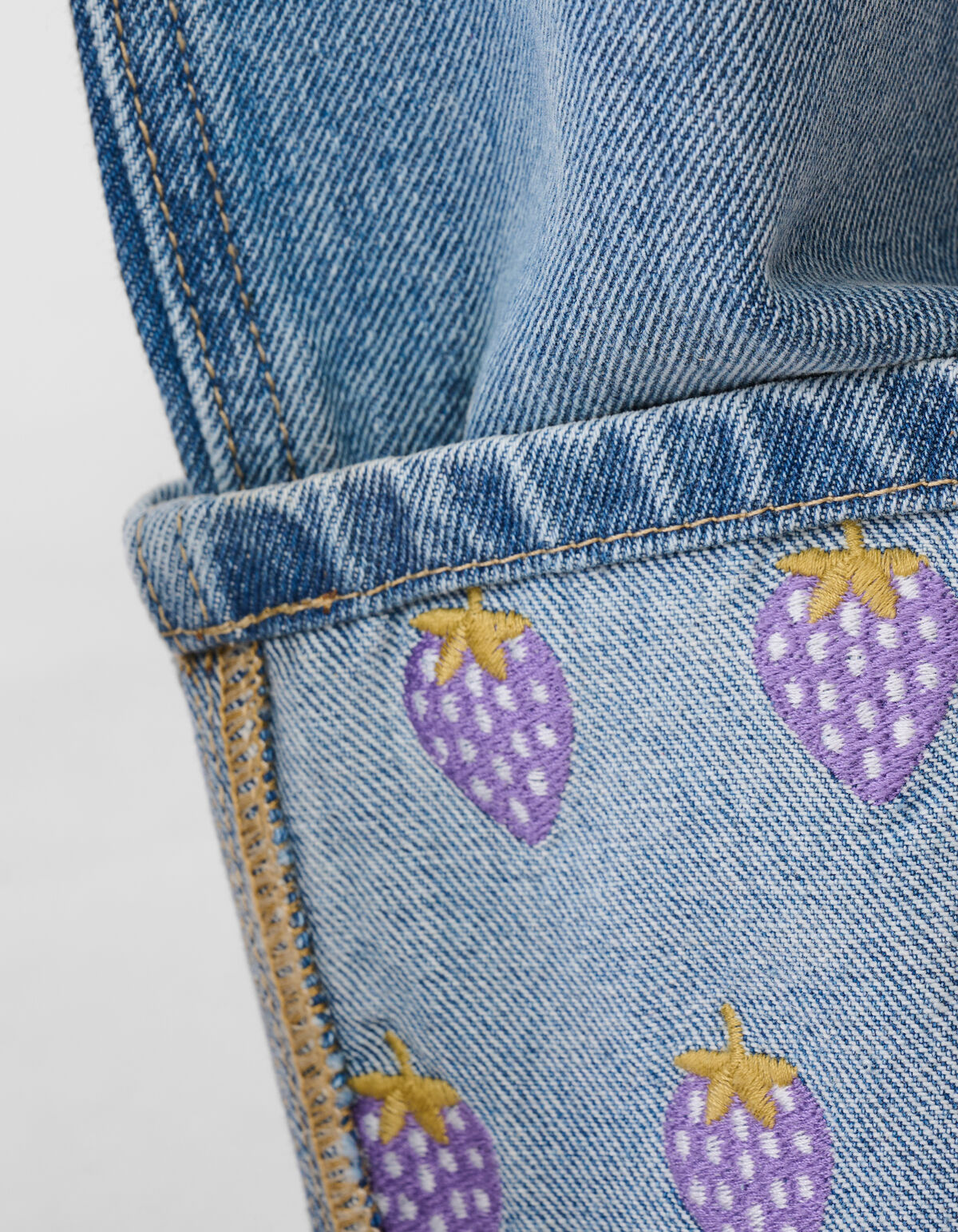 Embroidery Wide Leg Fit Jeans Bleached SHOEBY GIRLS